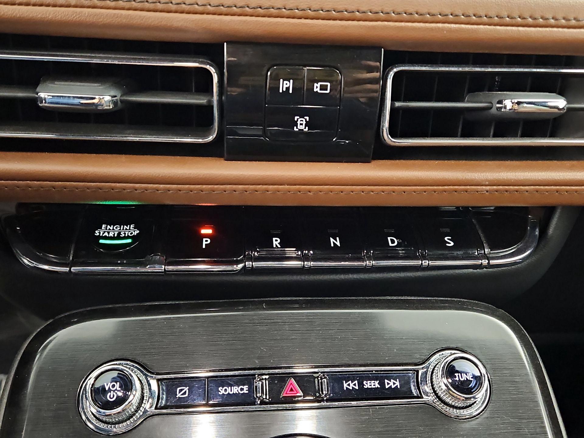 Thumbnail: 2022 Lincoln Nautilus - 18