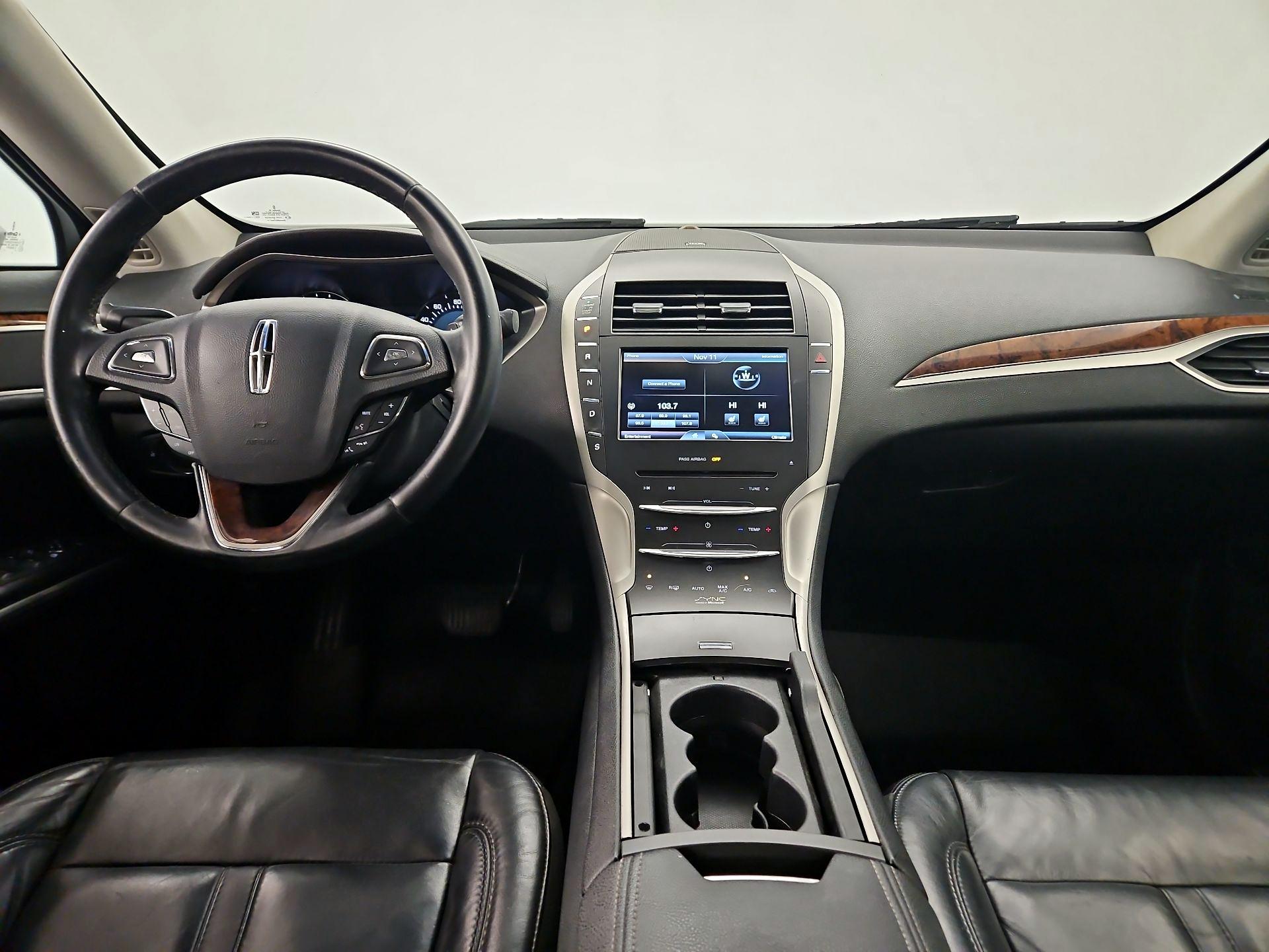 Thumbnail: 2015 Lincoln MKZ - 9