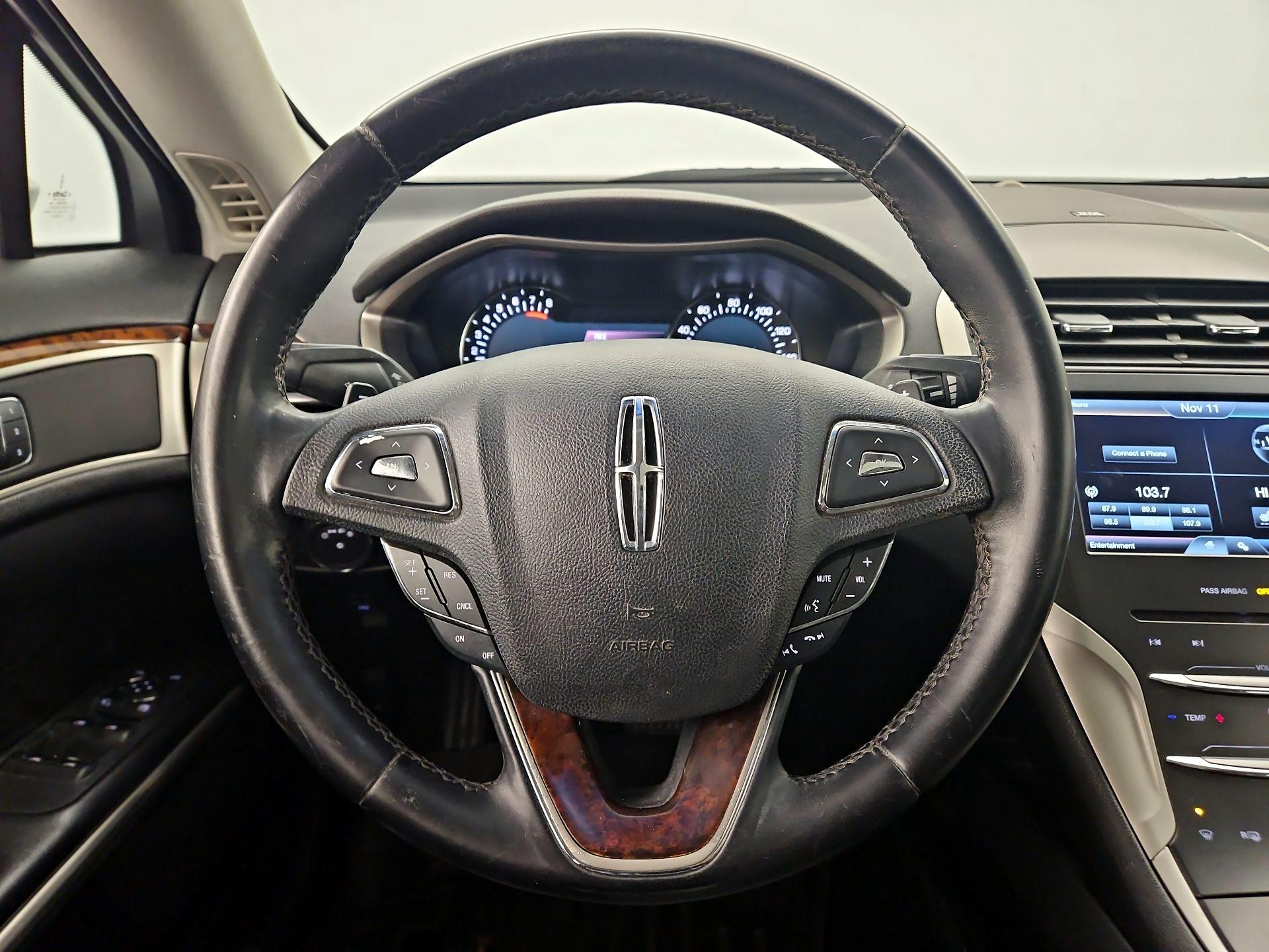 Thumbnail: 2015 Lincoln MKZ - 10