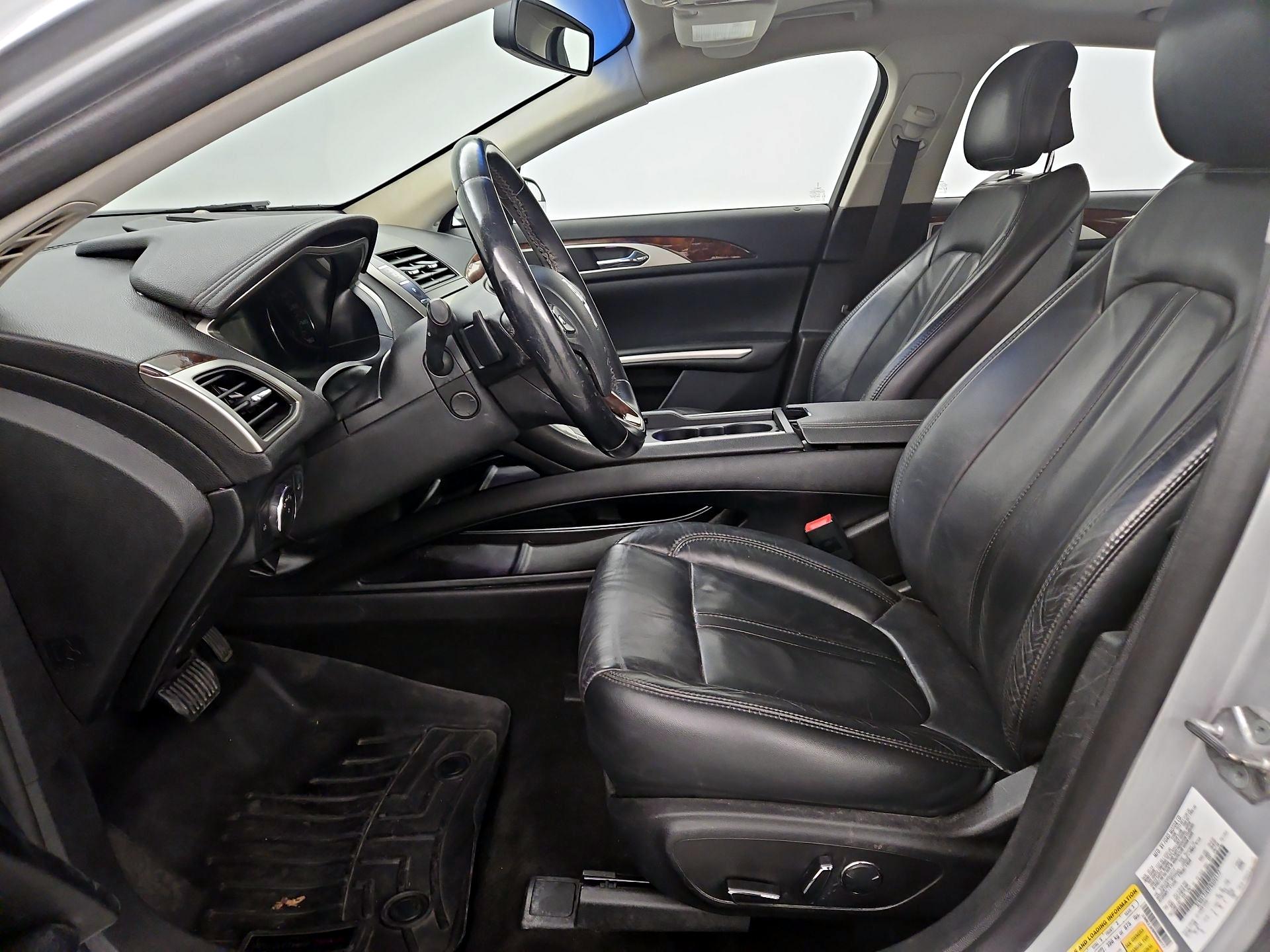 Thumbnail: 2015 Lincoln MKZ - 11