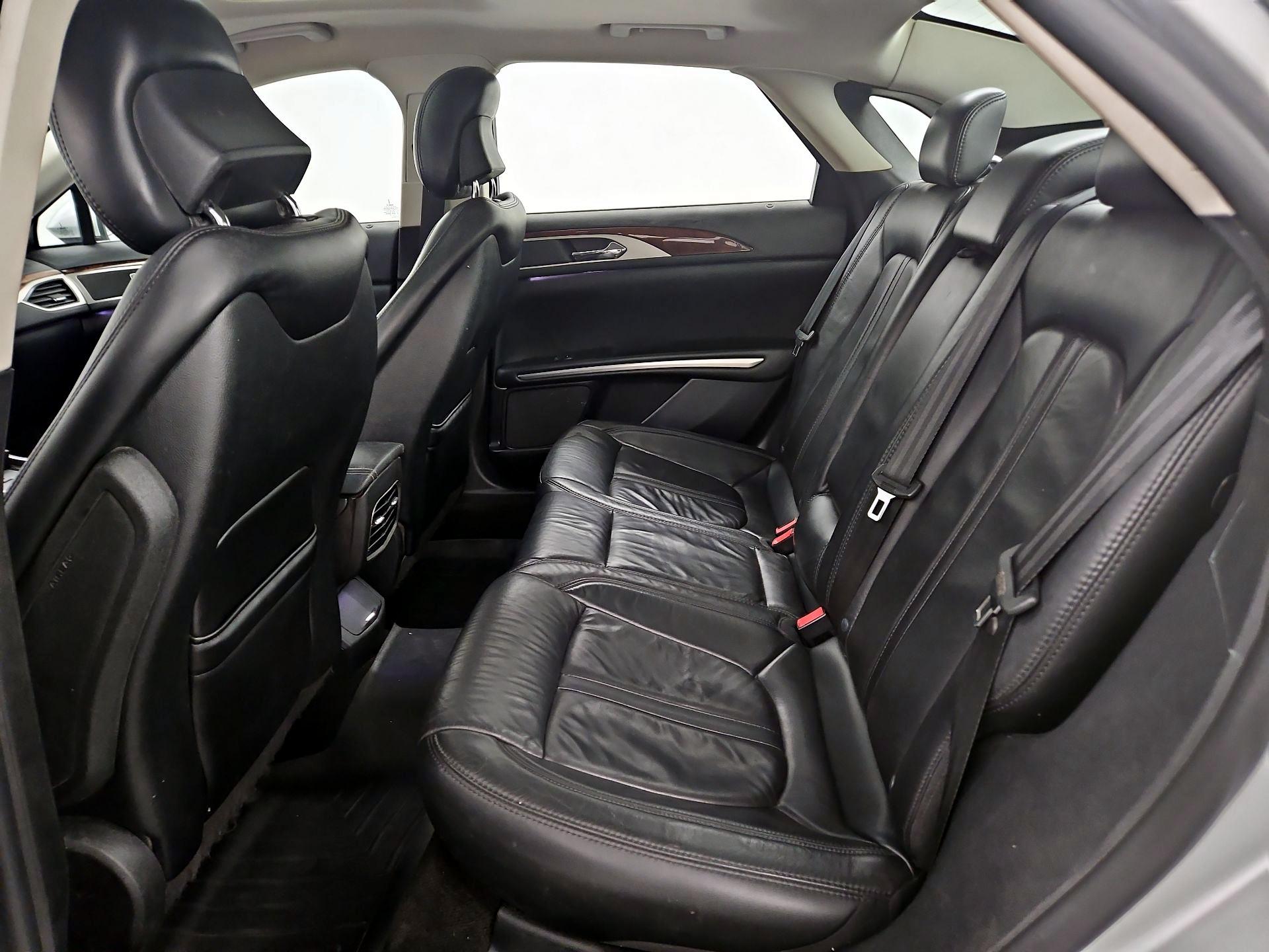 Thumbnail: 2015 Lincoln MKZ - 20