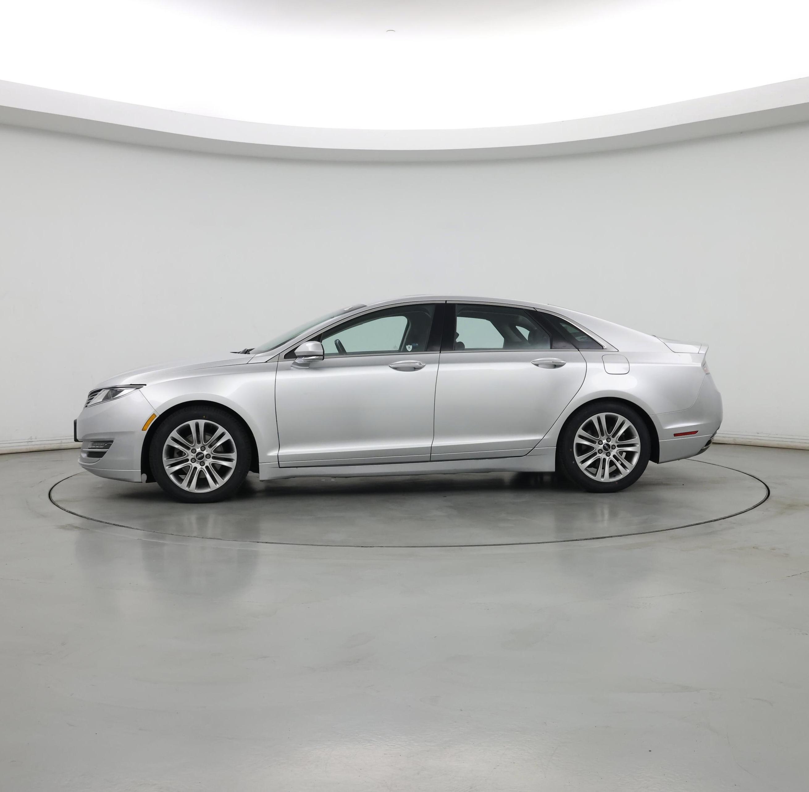 Thumbnail: 2015 Lincoln MKZ - 3