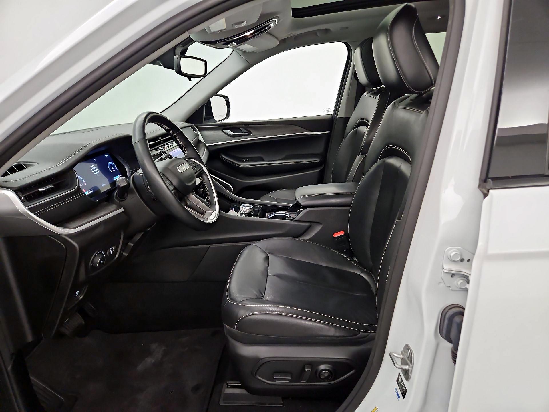 Thumbnail: 2022 Jeep Grand Cherokee L - 11