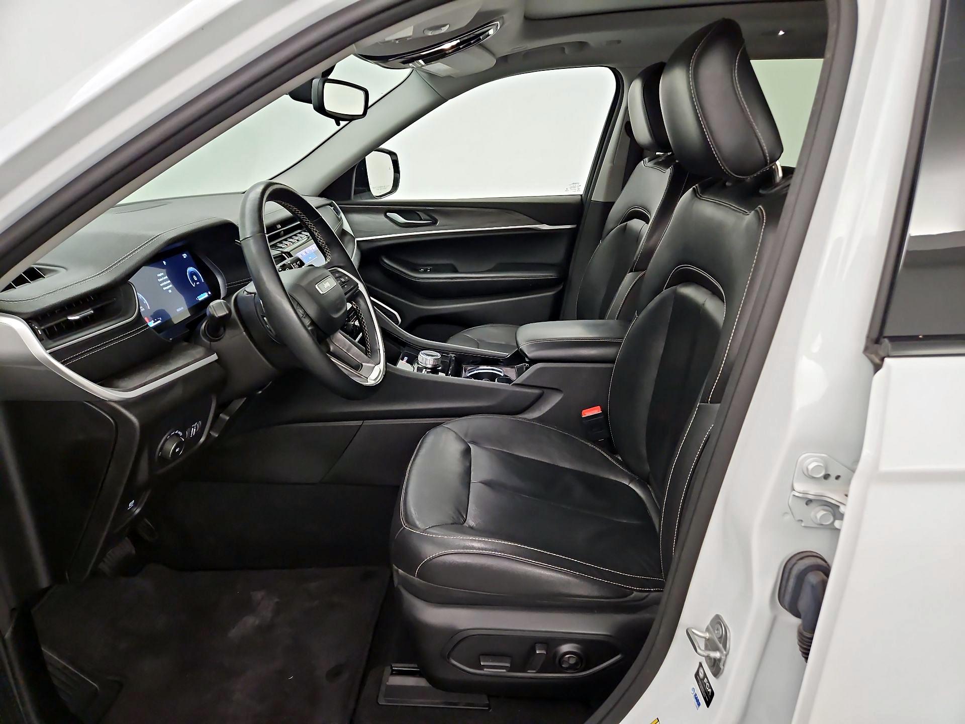 Thumbnail: 2022 Jeep Grand Cherokee L - 15