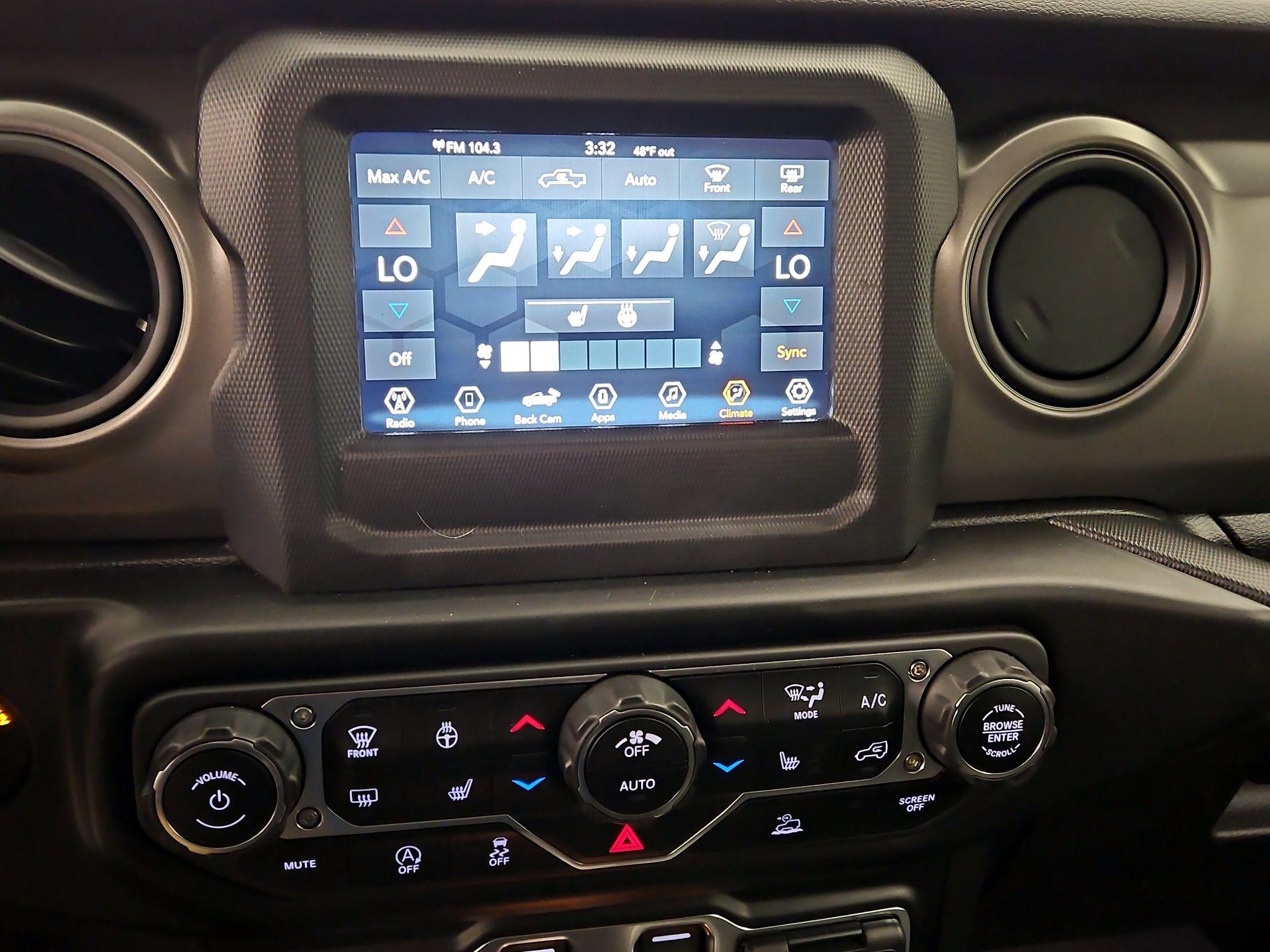 Thumbnail: 2021 Jeep Gladiator - 16