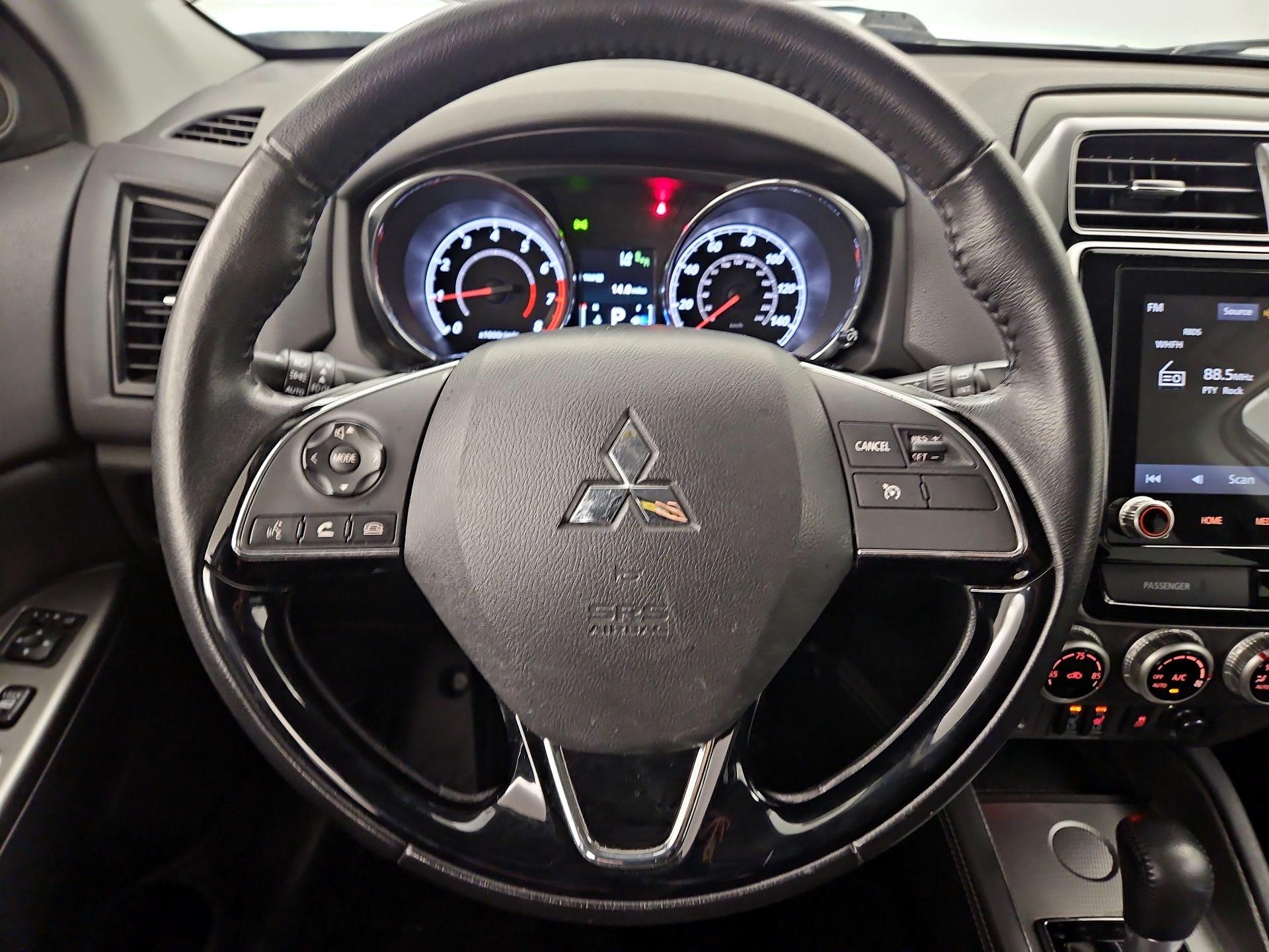 Thumbnail: 2020 Mitsubishi Outlander Sport - 10