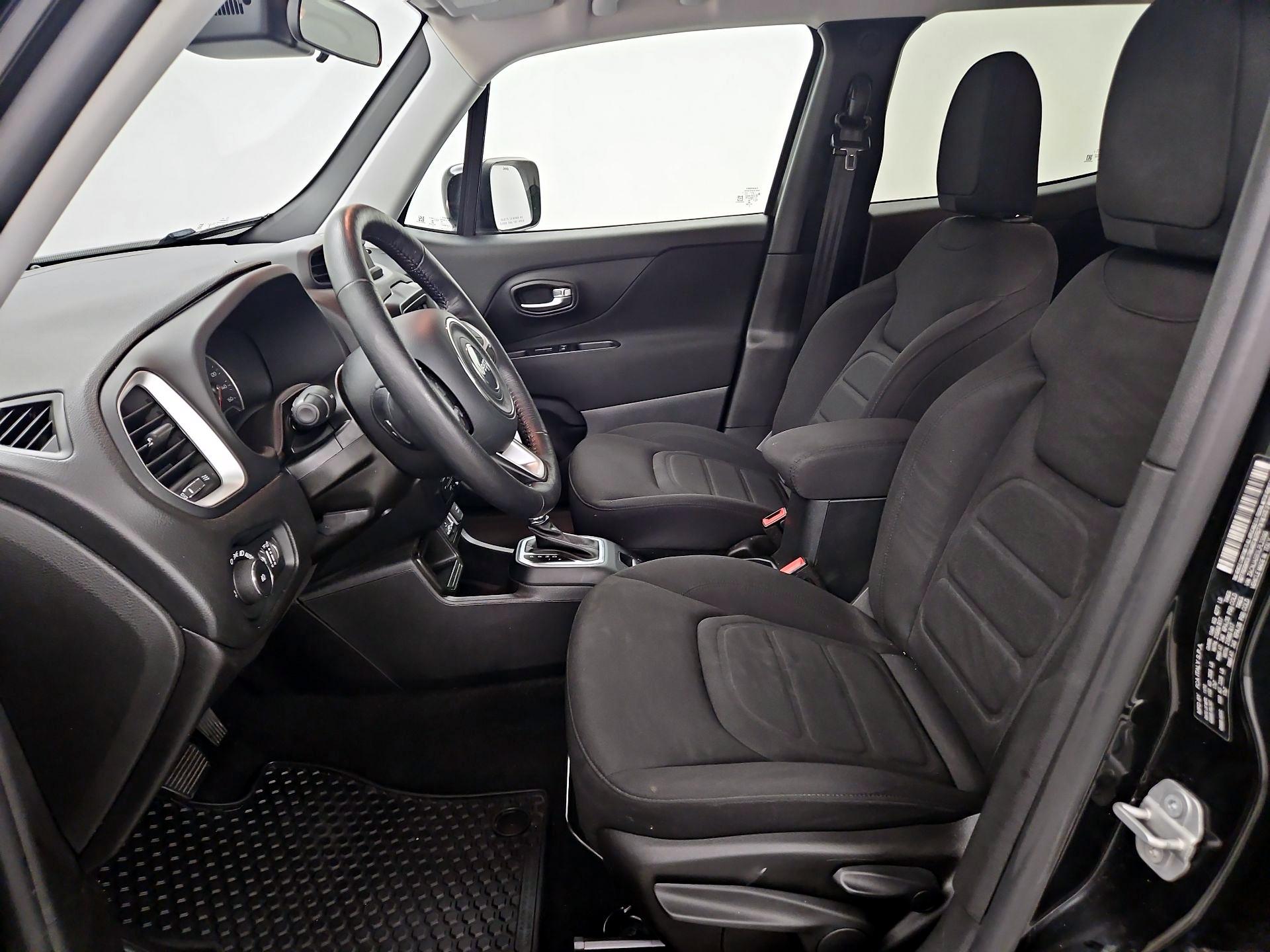 Thumbnail: 2020 Jeep Renegade - 11