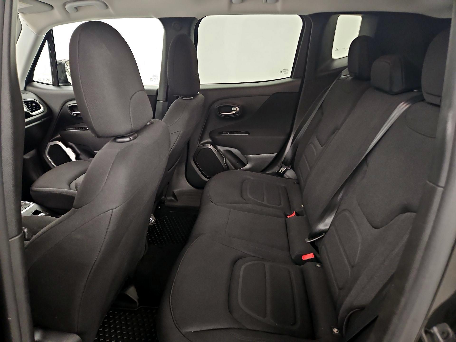 Thumbnail: 2020 Jeep Renegade - 19