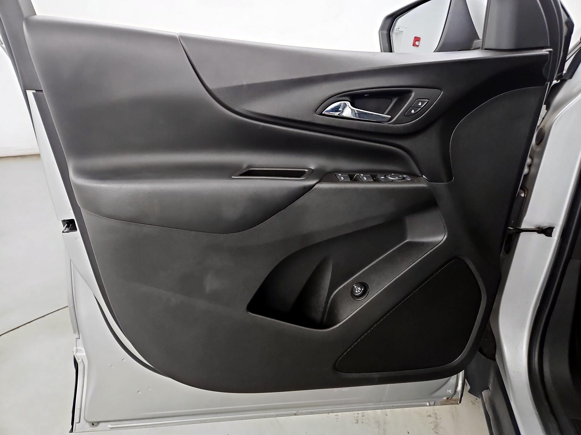 Thumbnail: 2020 Chevrolet Equinox - 12