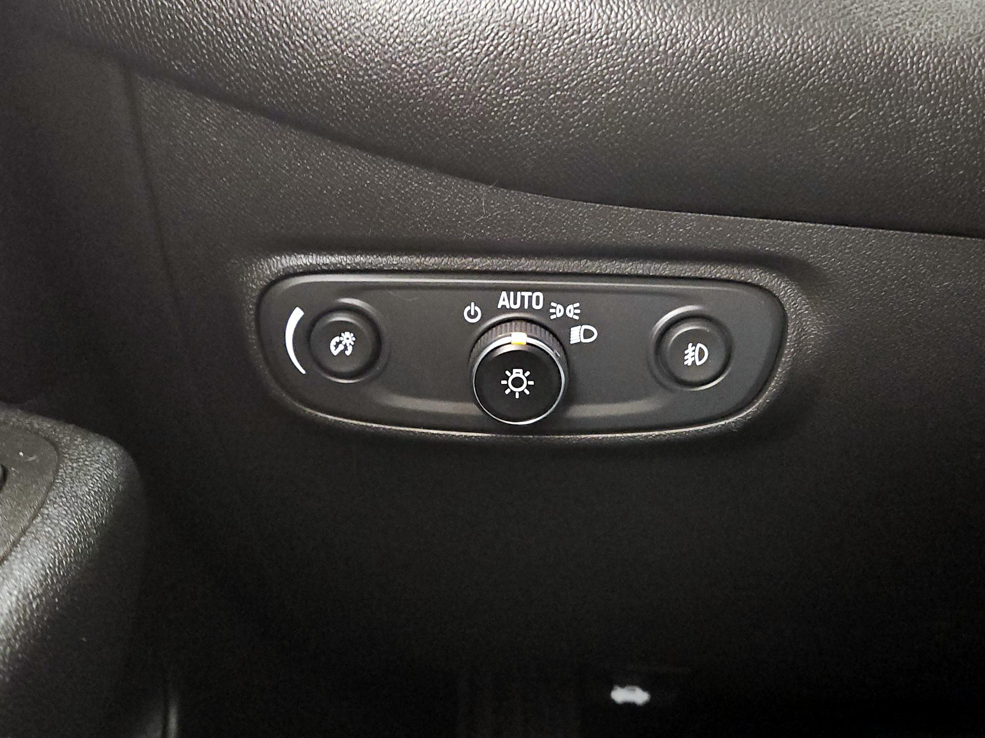 Thumbnail: 2020 Chevrolet Equinox - 13