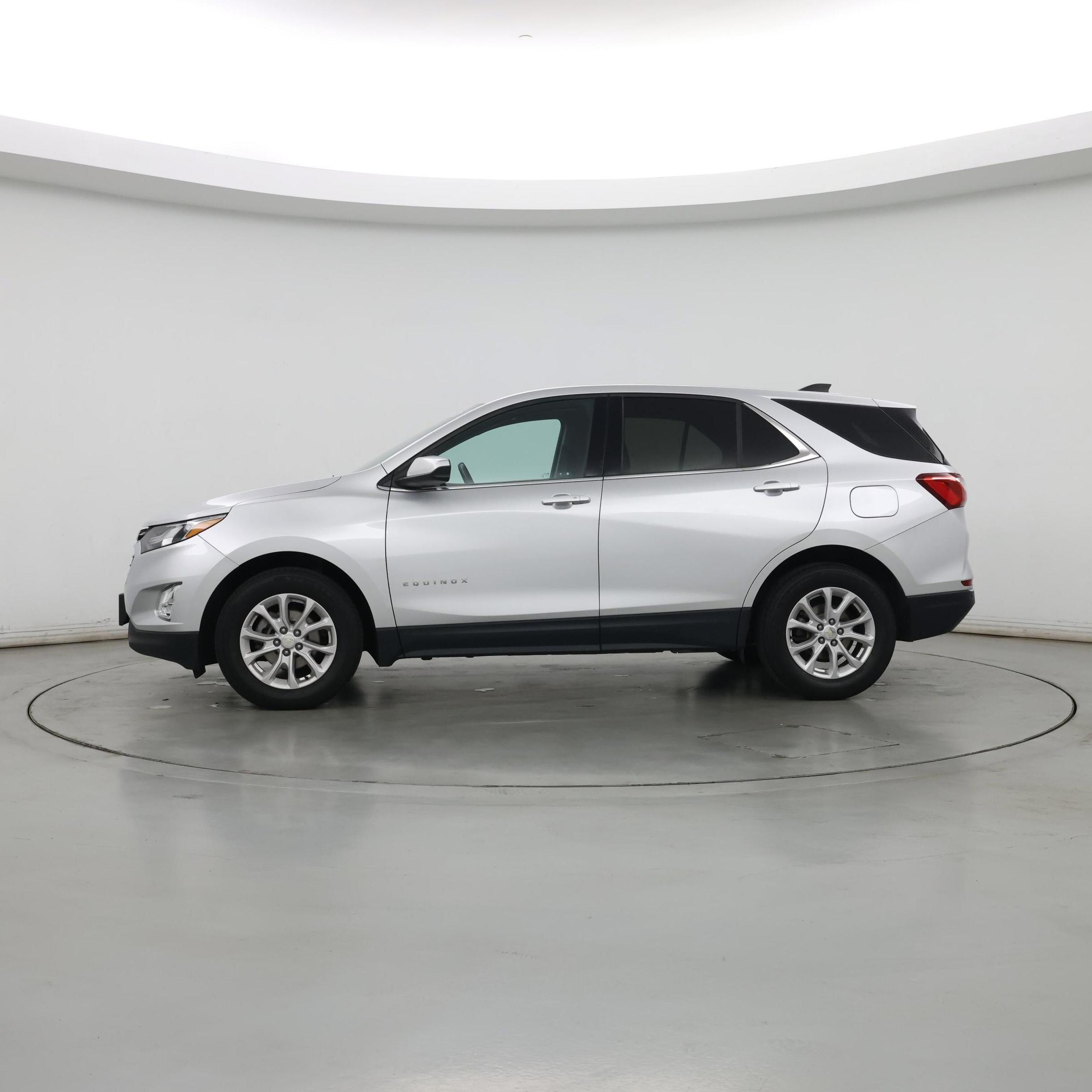 Thumbnail: 2020 Chevrolet Equinox - 3