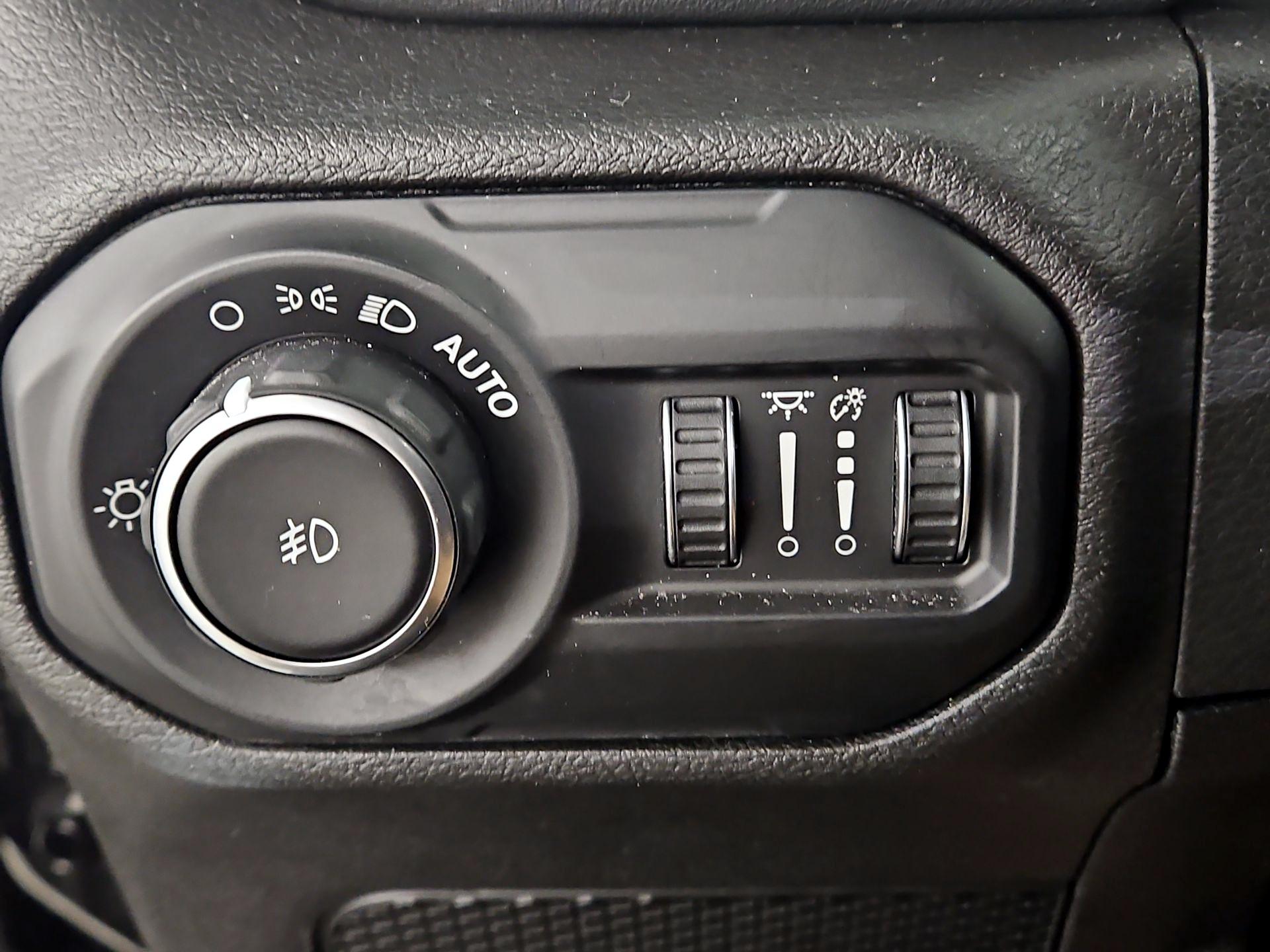 Thumbnail: 2021 Jeep Wrangler - 13