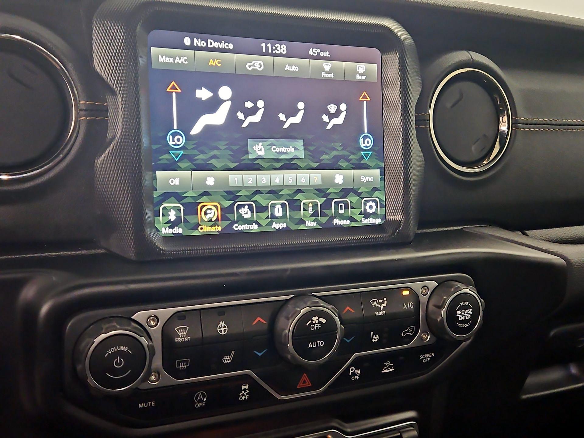 Thumbnail: 2021 Jeep Wrangler - 17