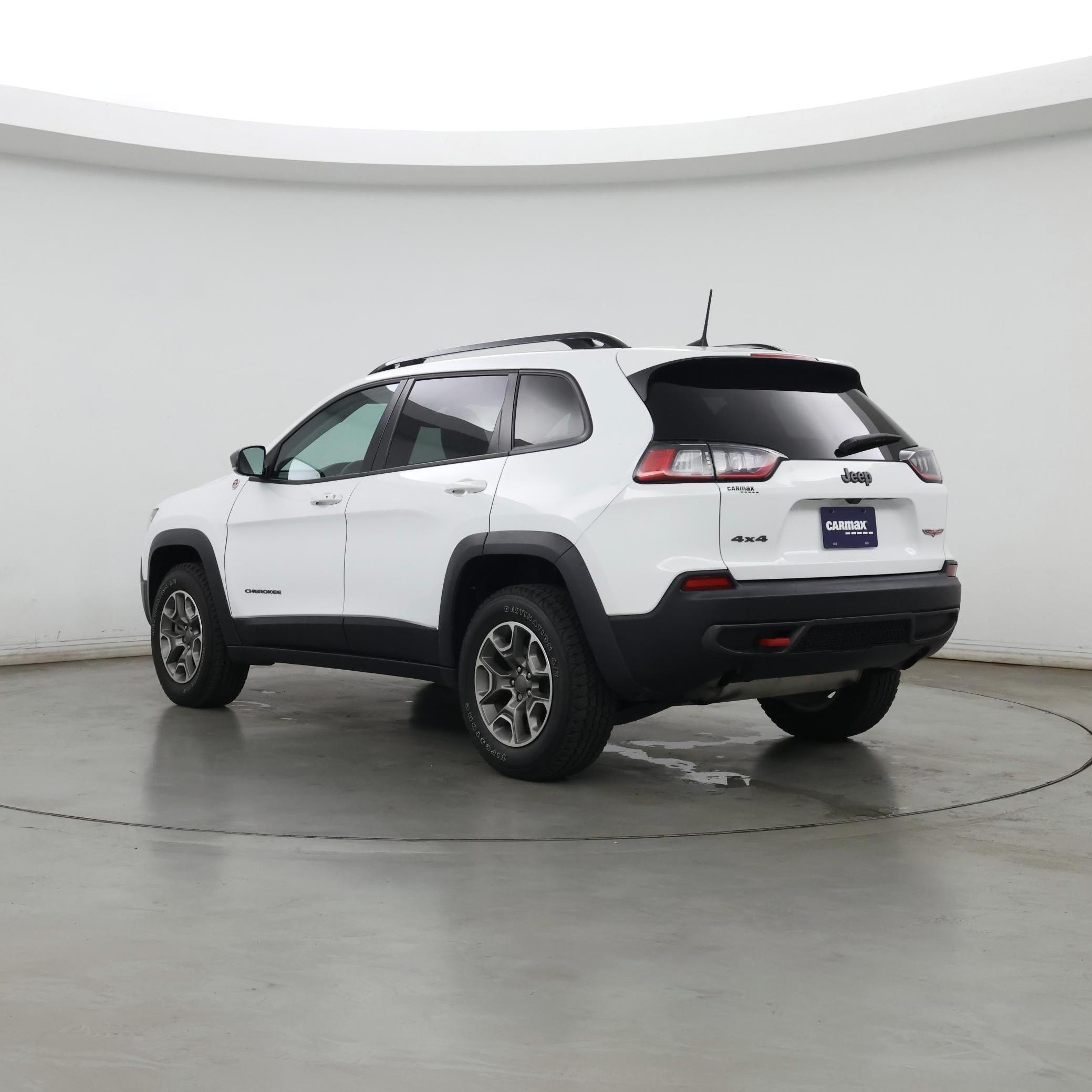 Thumbnail: 2022 Jeep Cherokee - 2