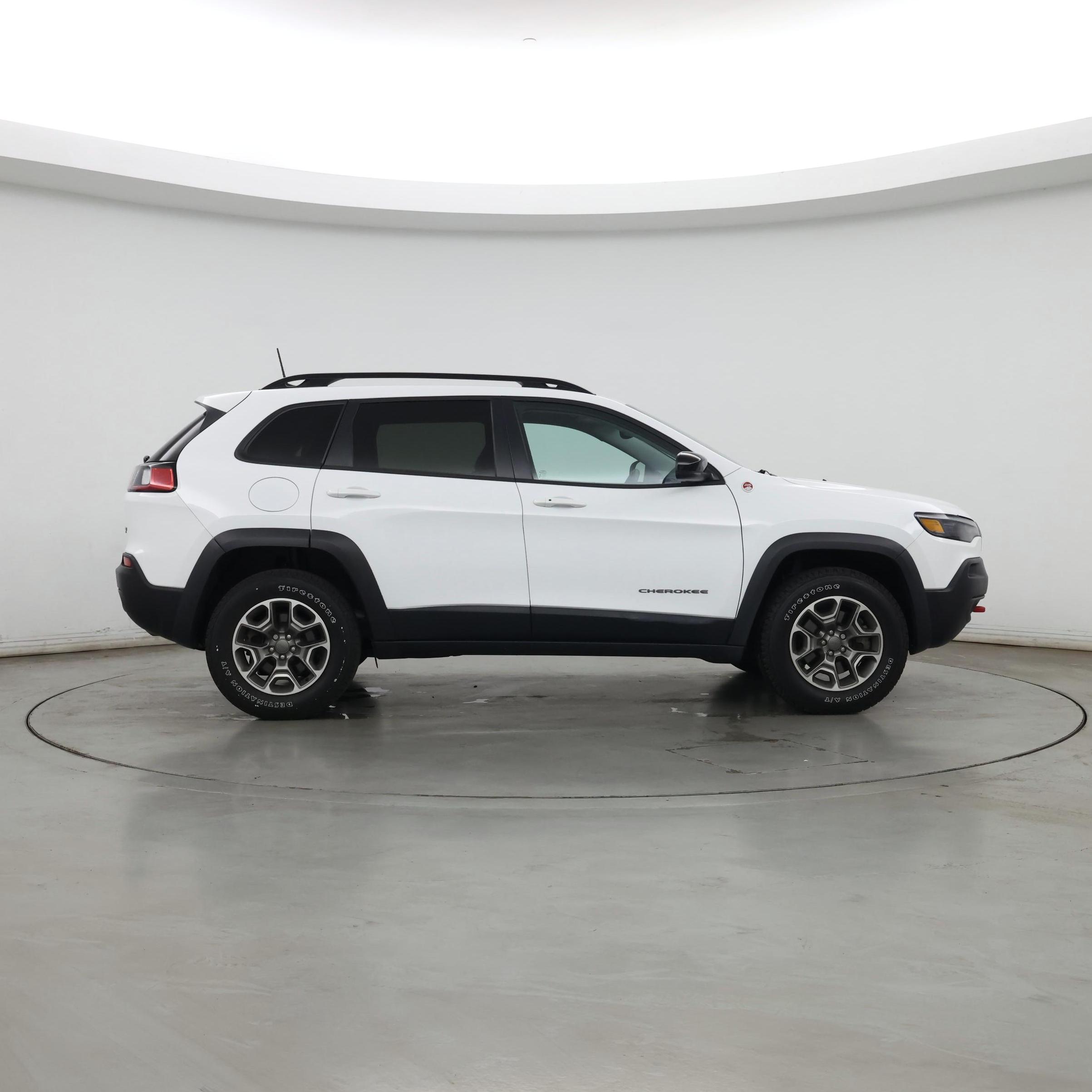 Thumbnail: 2022 Jeep Cherokee - 7