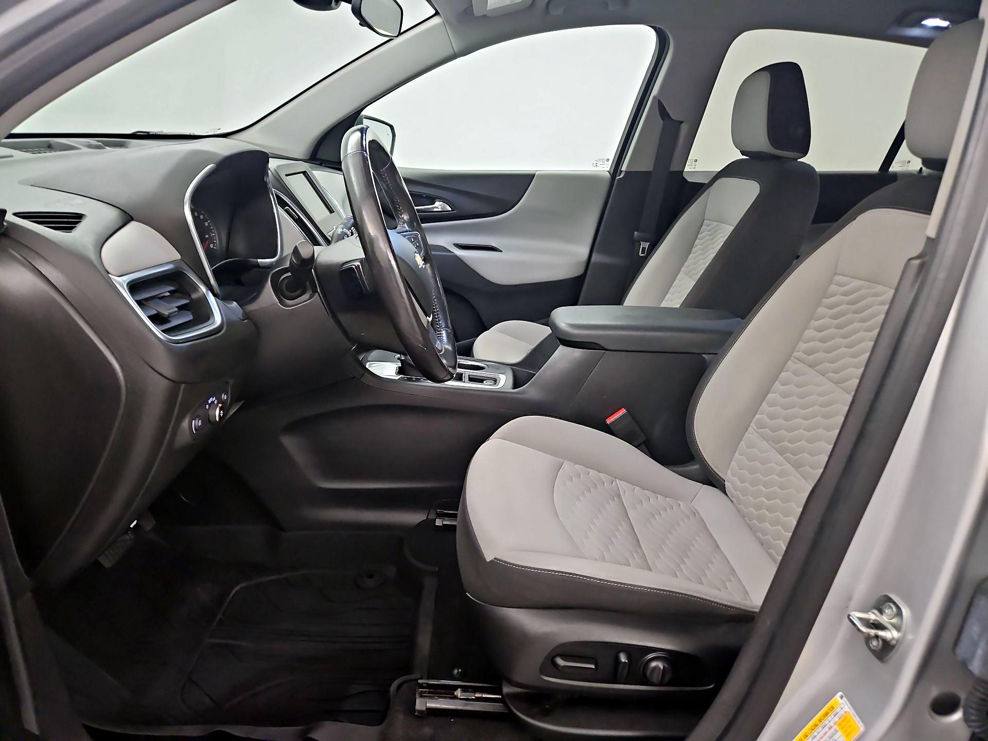 Thumbnail: 2021 Chevrolet Equinox - 11