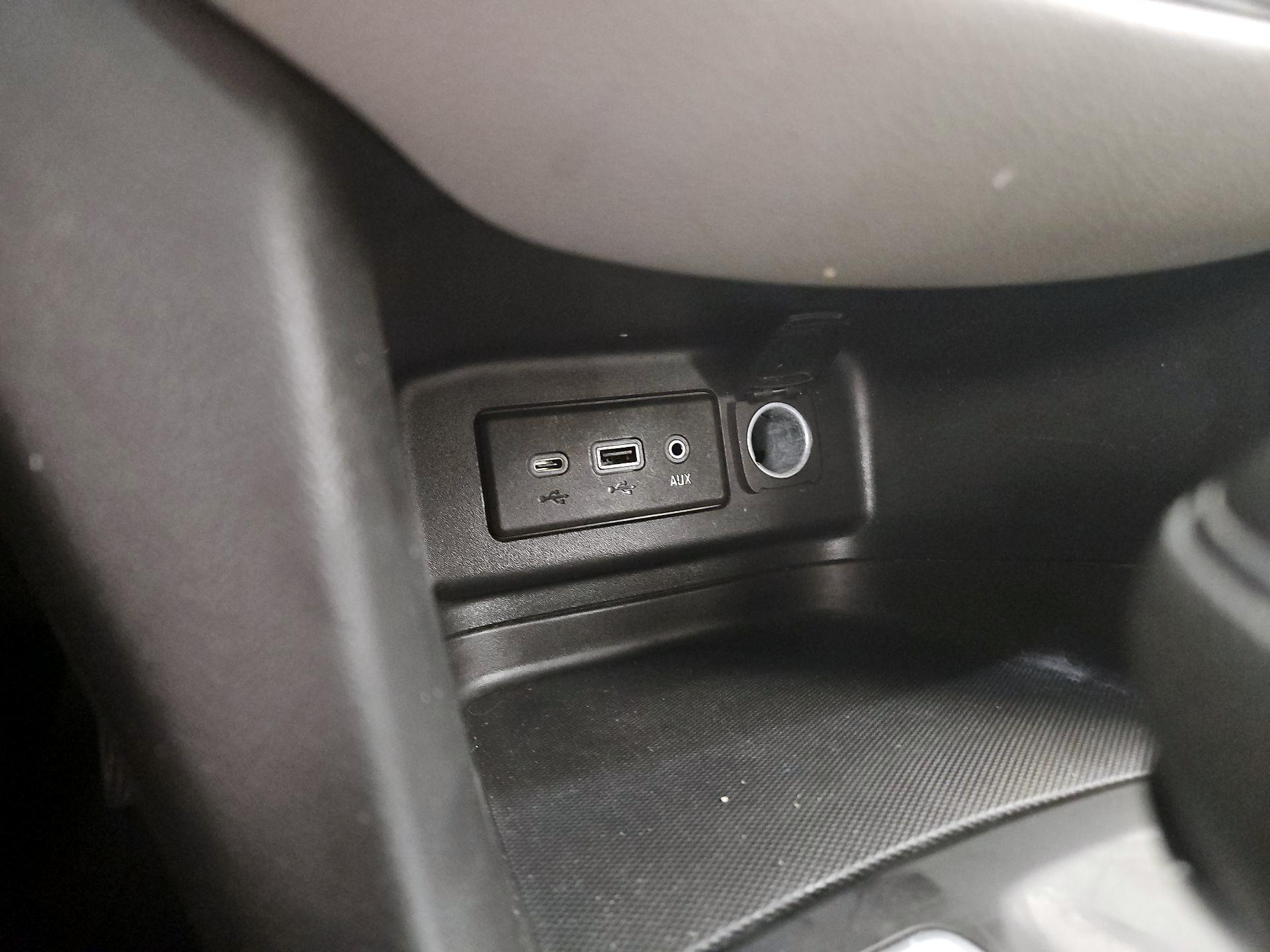 Thumbnail: 2021 Chevrolet Equinox - 18