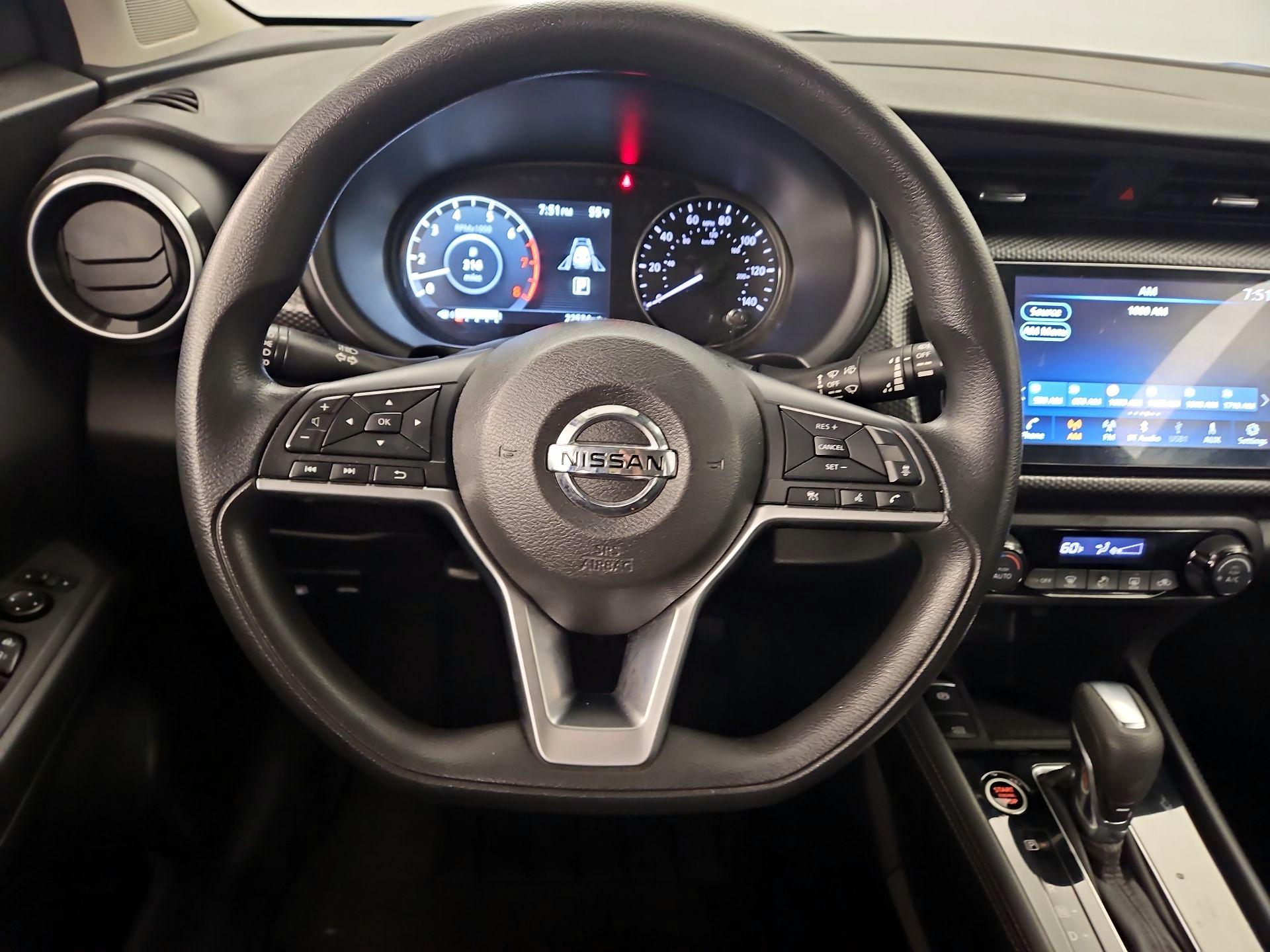 Thumbnail: 2021 Nissan Kicks - 10