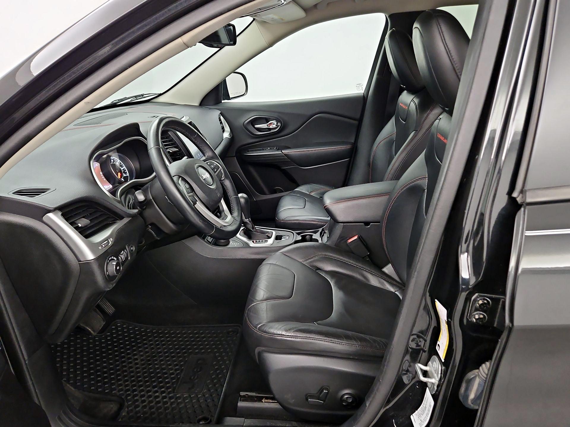 Thumbnail: 2014 Jeep Cherokee - 11