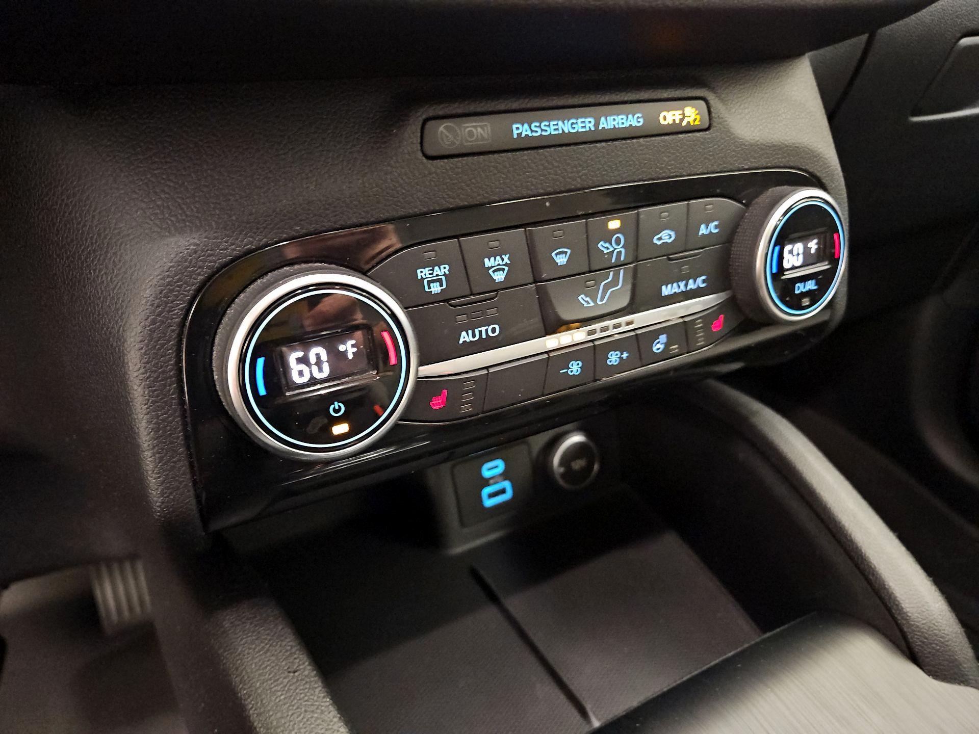 Thumbnail: 2021 Ford Escape - 16