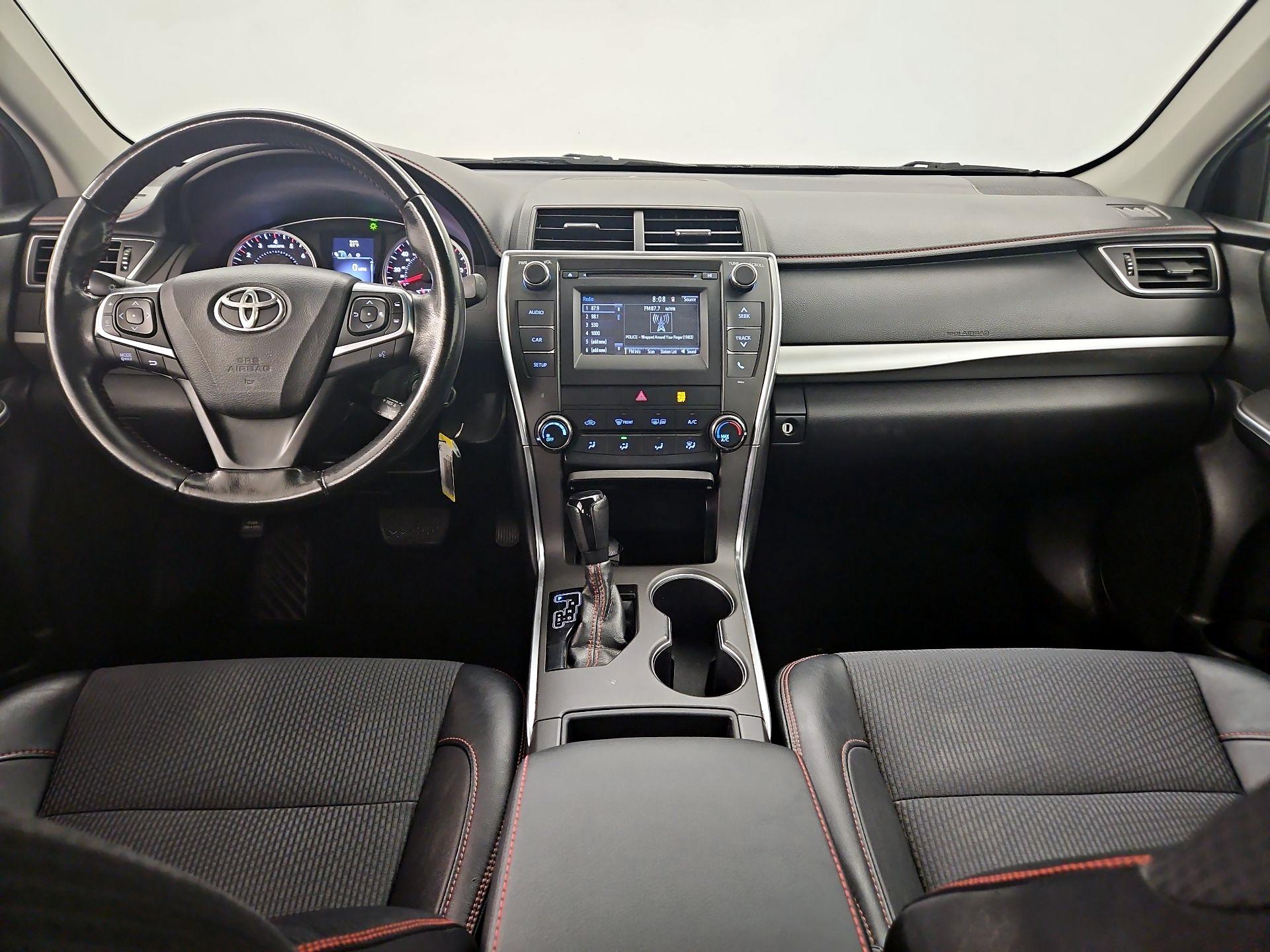 Thumbnail: 2016 Toyota Camry - 9
