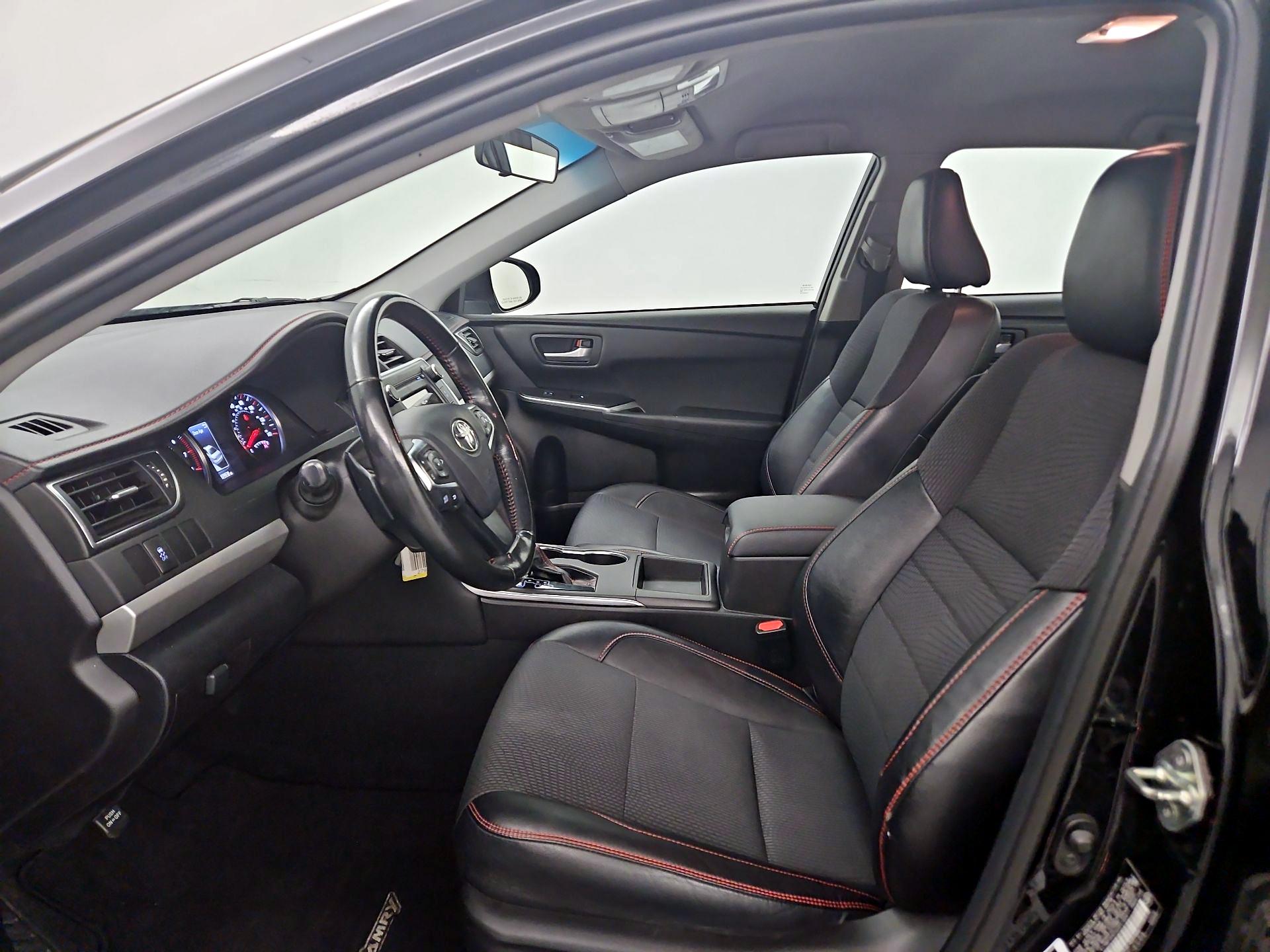 Thumbnail: 2016 Toyota Camry - 11