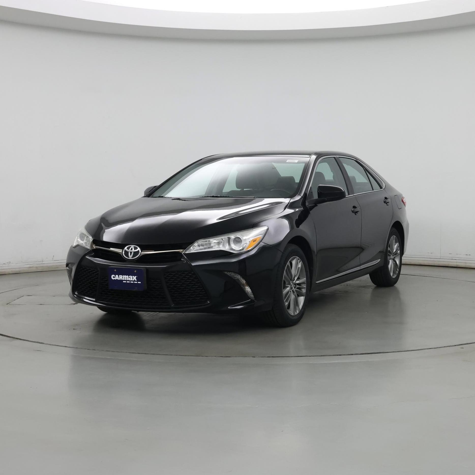 Thumbnail: 2016 Toyota Camry - 4