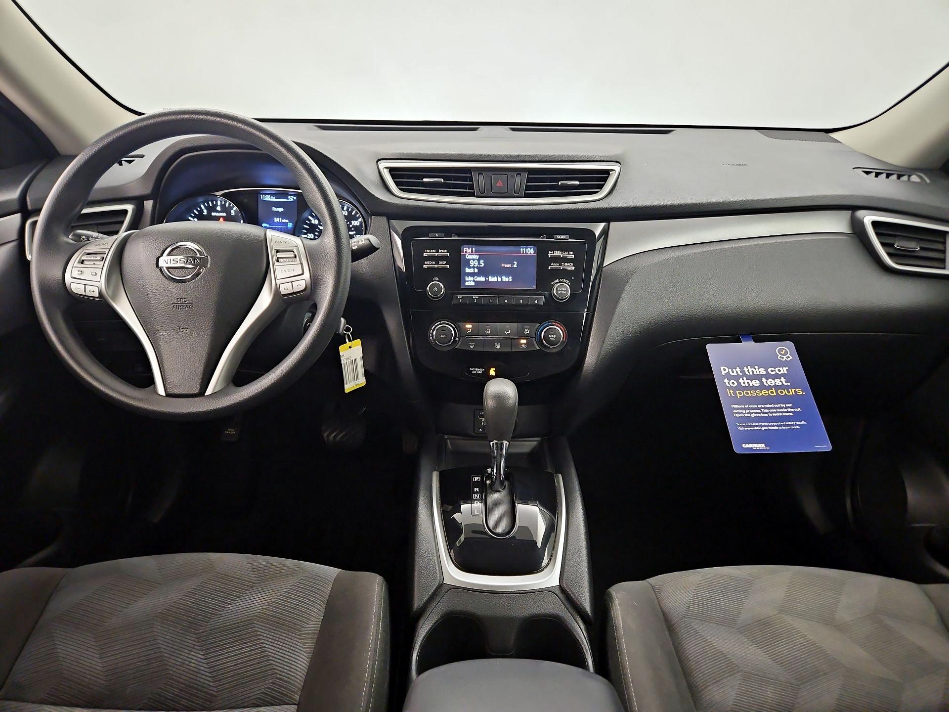 Thumbnail: 2016 Nissan Rogue - 9