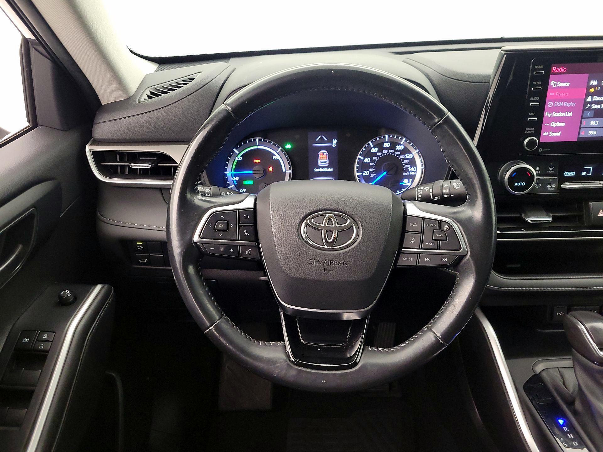 Thumbnail: 2021 Toyota Highlander - 10