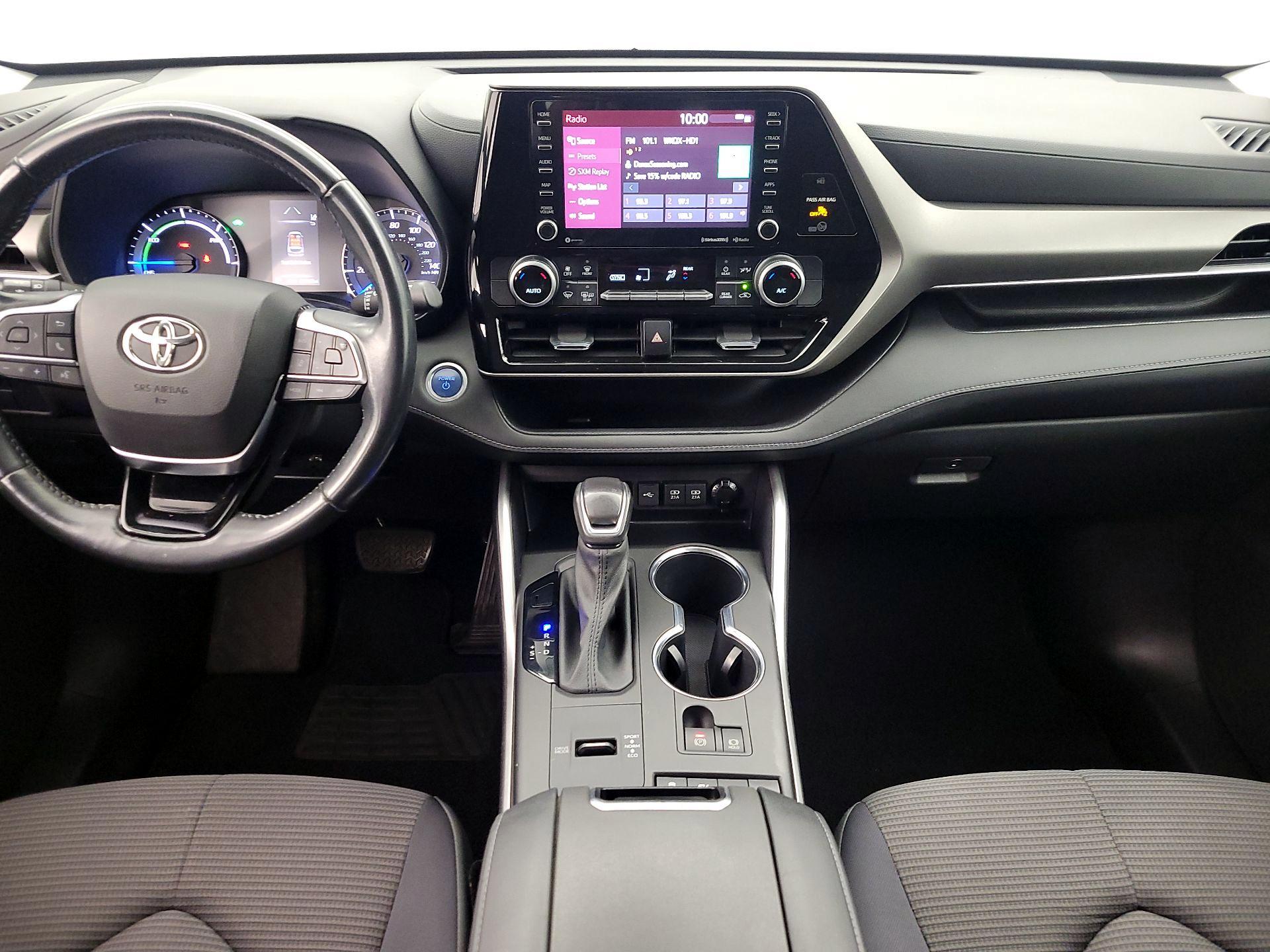 Thumbnail: 2021 Toyota Highlander - 17