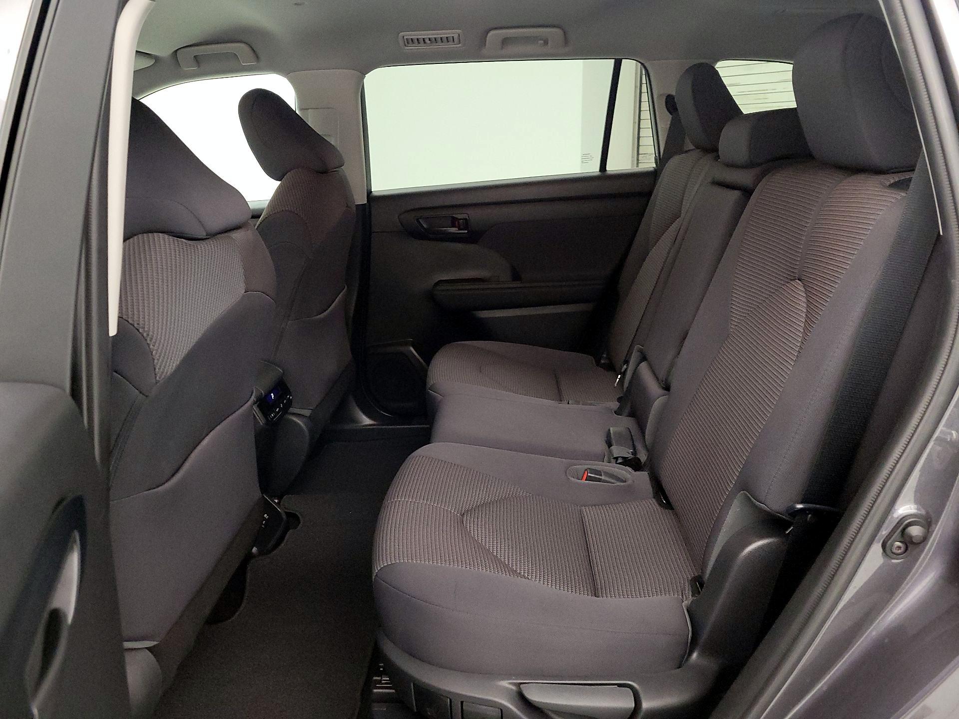 Thumbnail: 2021 Toyota Highlander - 19