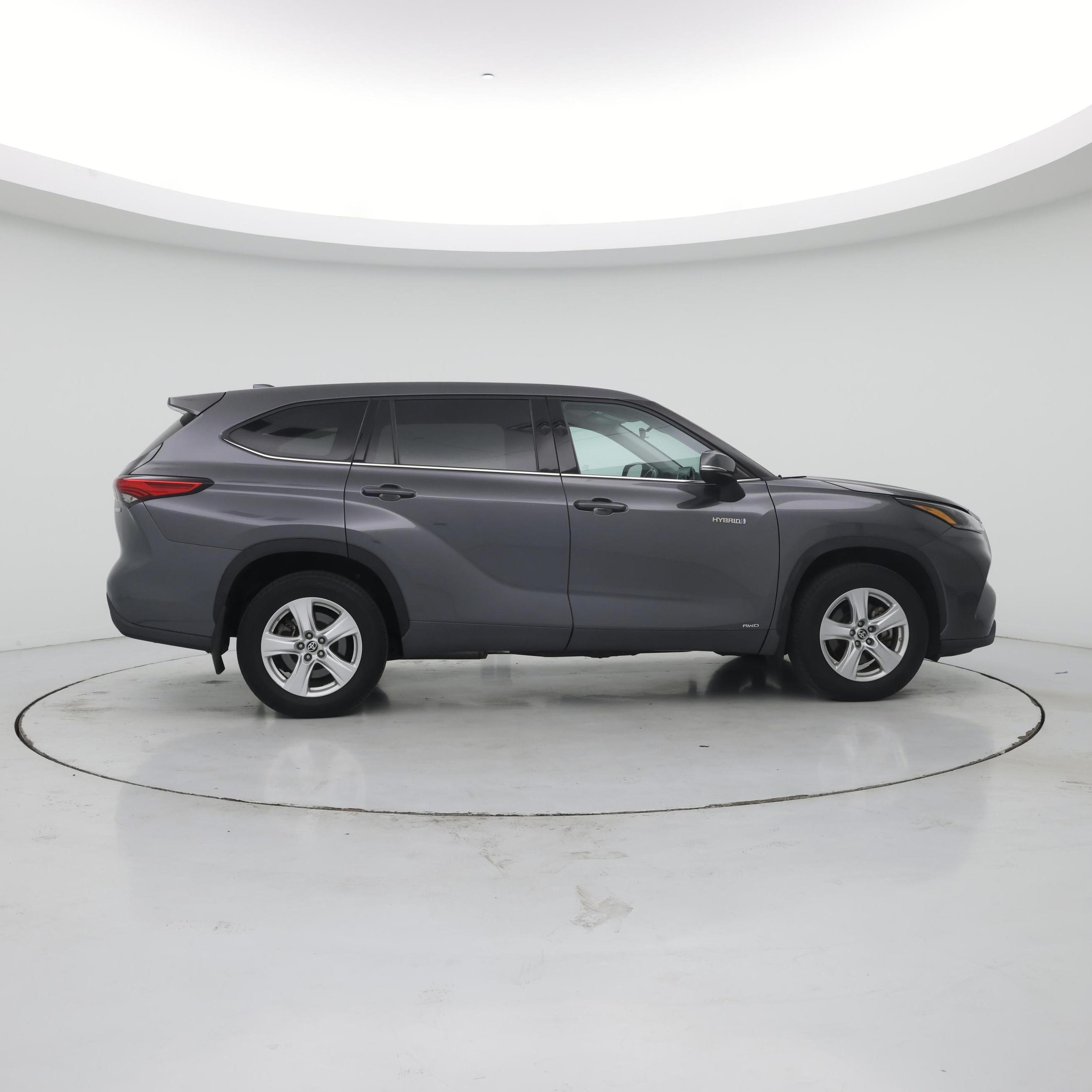 Thumbnail: 2021 Toyota Highlander - 7