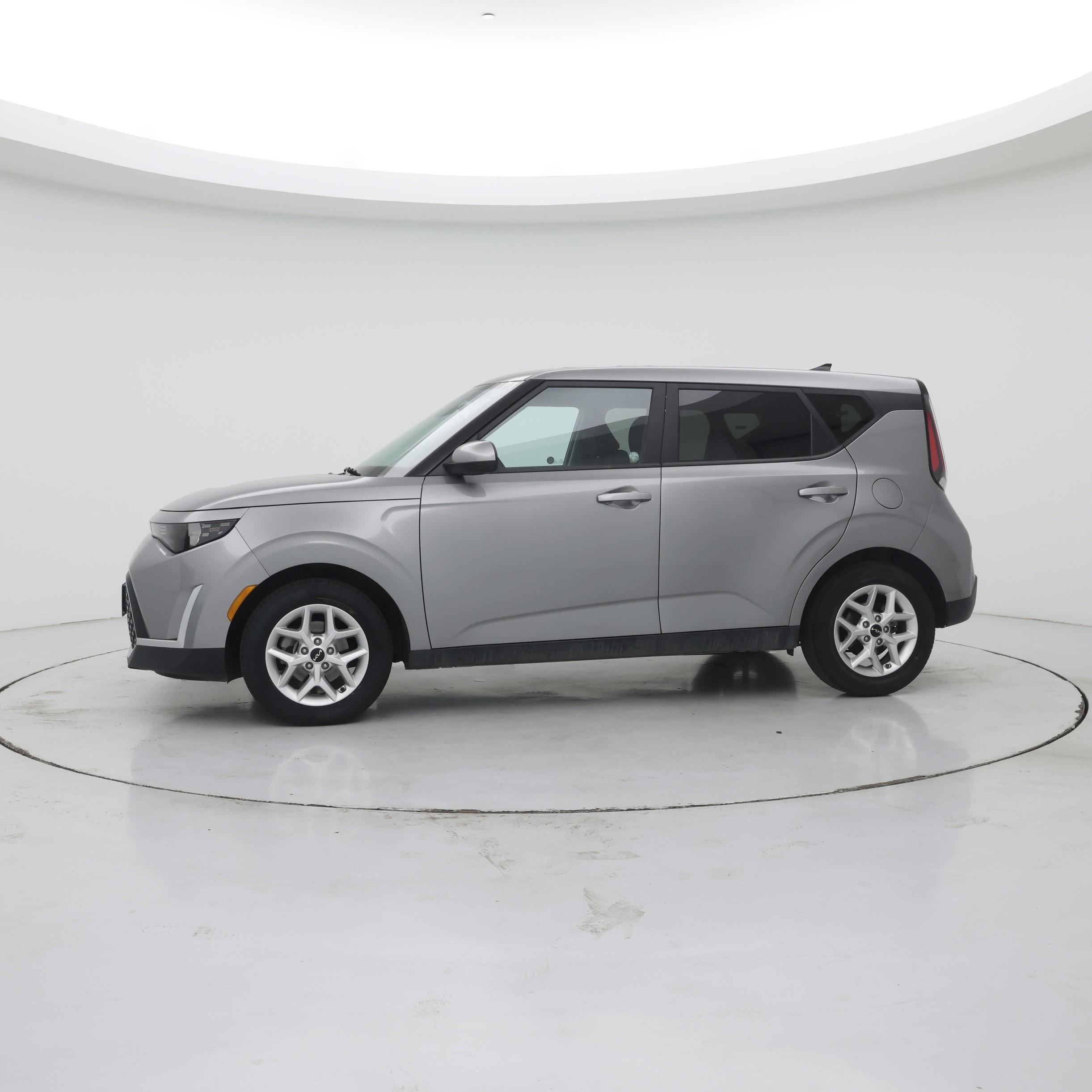 Thumbnail: 2023 Kia Soul - 3