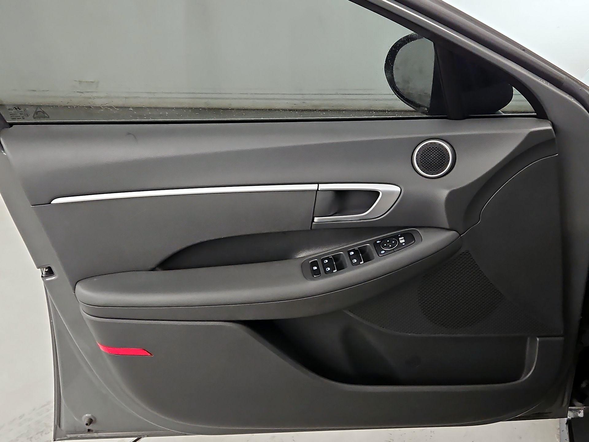 Thumbnail: 2021 Hyundai Sonata - 12