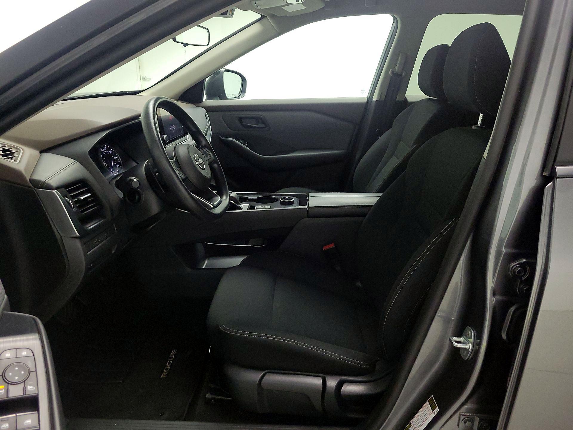 Thumbnail: 2023 Nissan Rogue - 11