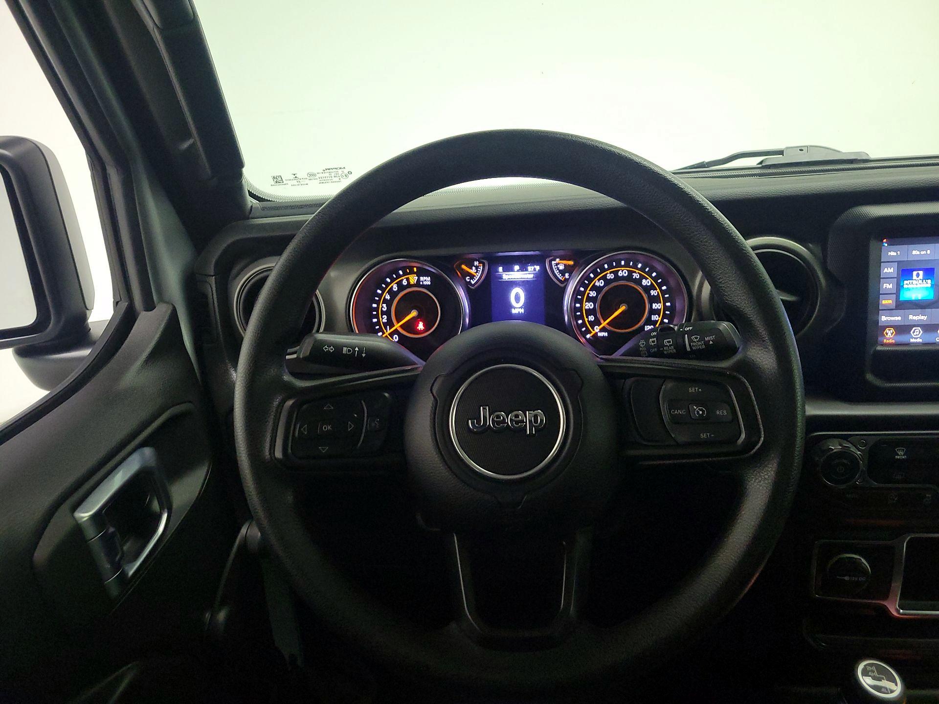 Thumbnail: 2022 Jeep Wrangler - 10