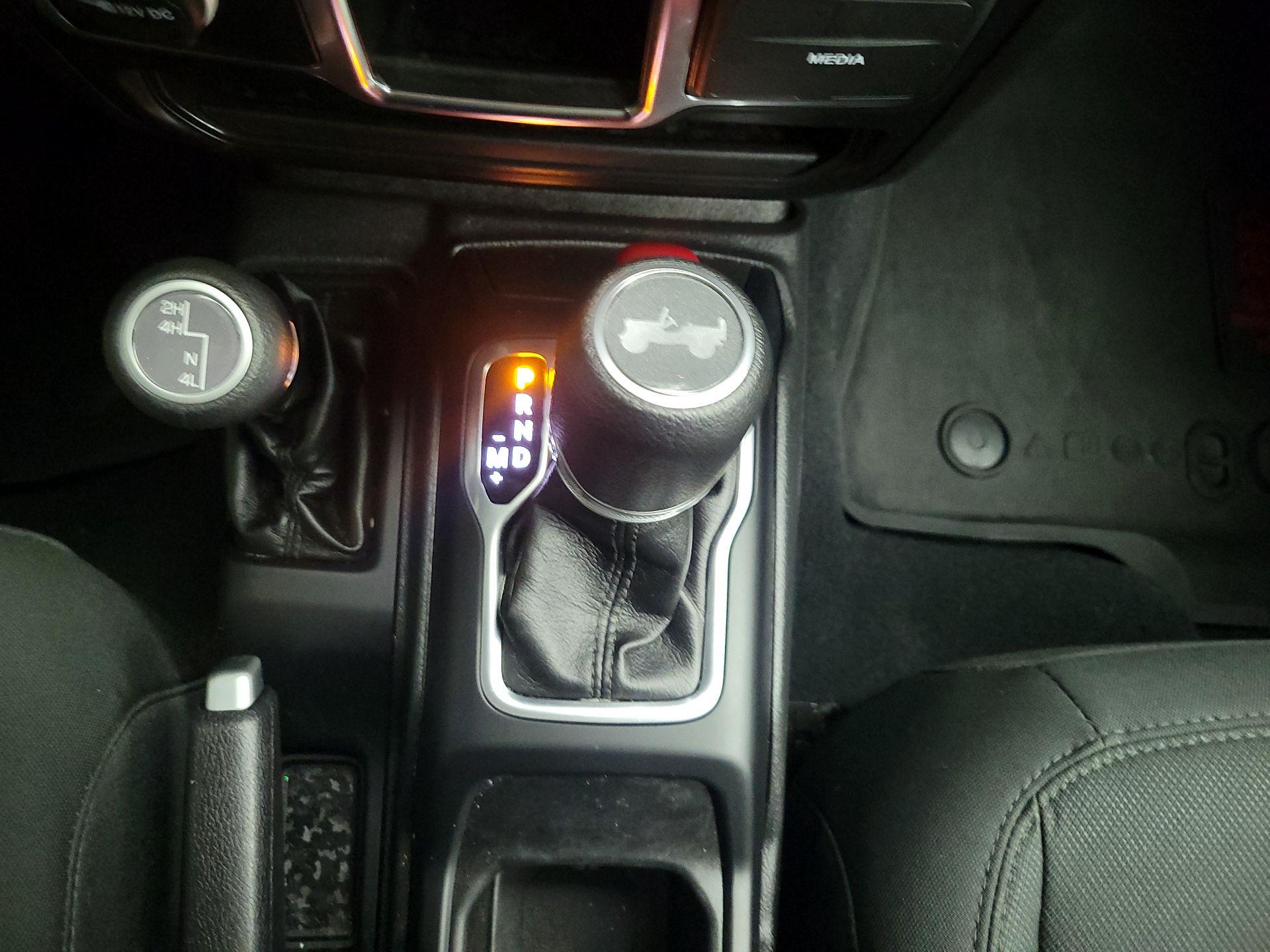 Thumbnail: 2022 Jeep Wrangler - 17