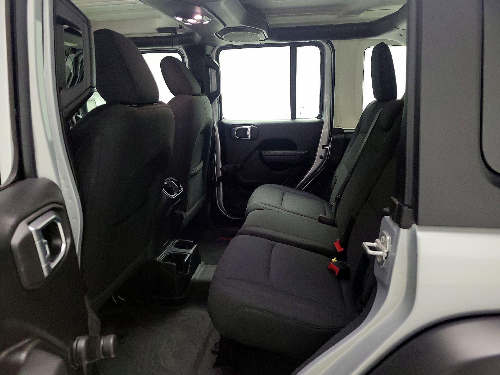 Thumbnail: 2022 Jeep Wrangler - 19