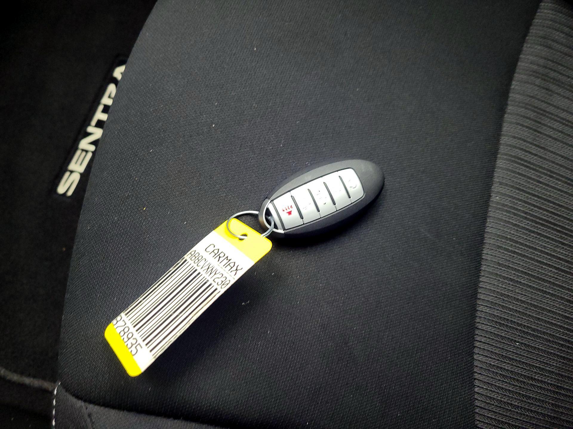 Thumbnail: 2022 Nissan Sentra - 18