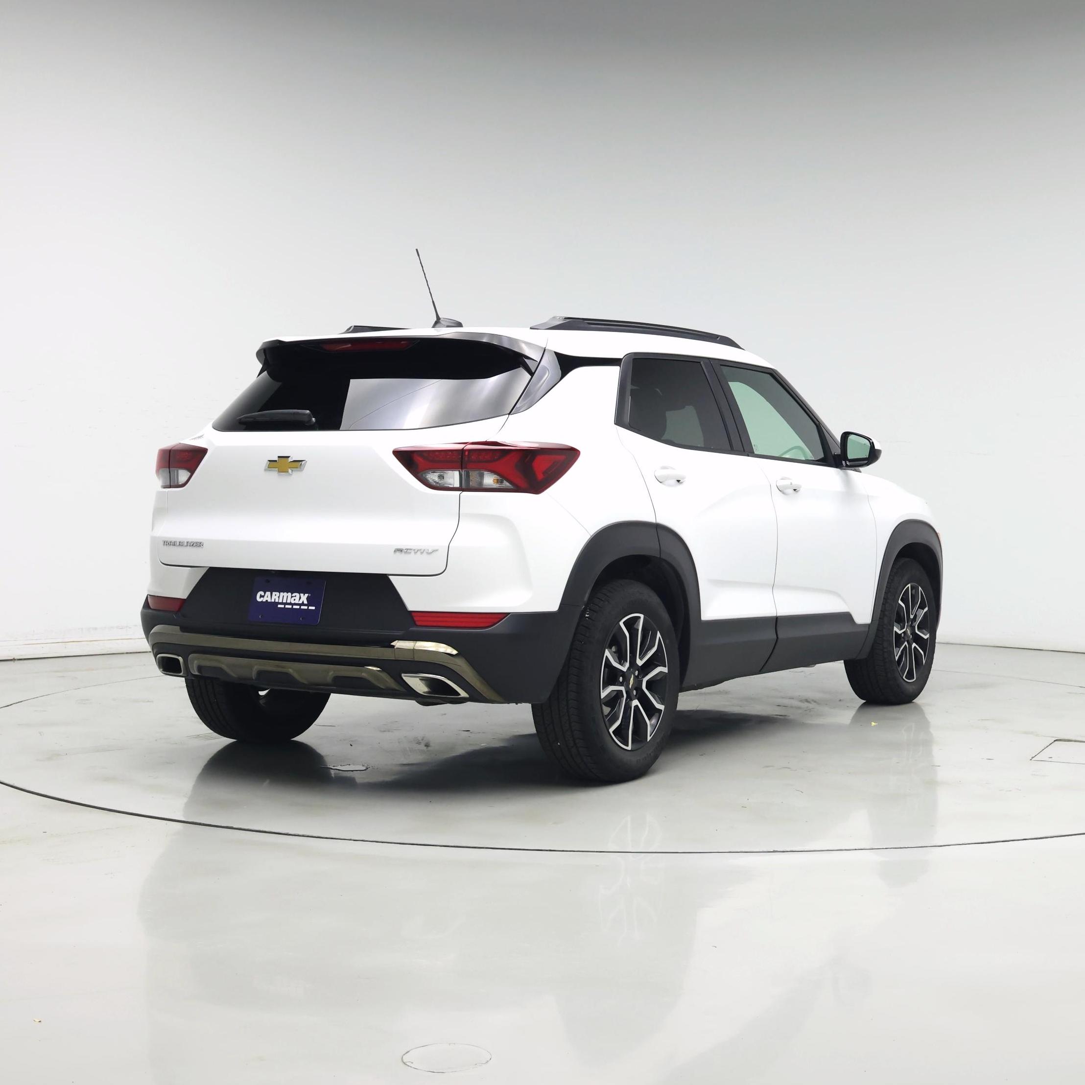 Thumbnail: 2023 Chevrolet TrailBlazer - 8