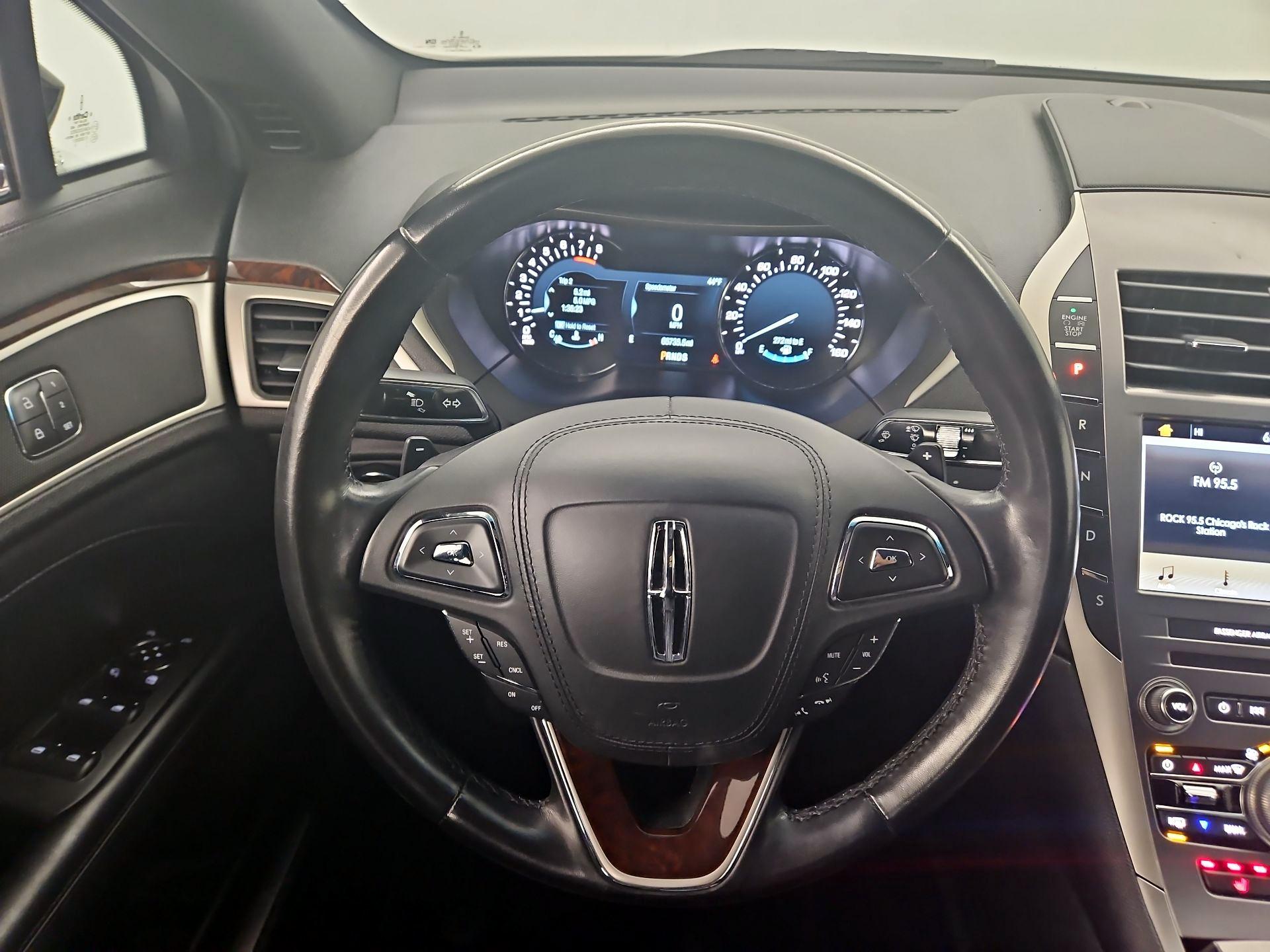 Thumbnail: 2017 Lincoln MKZ - 10