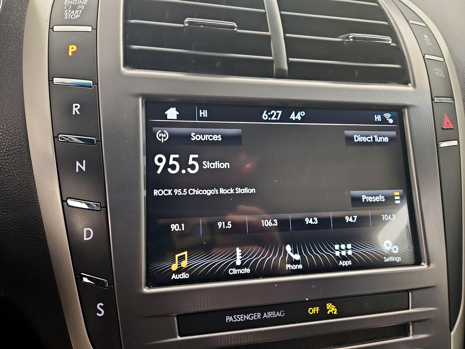 Thumbnail: 2017 Lincoln MKZ - 15