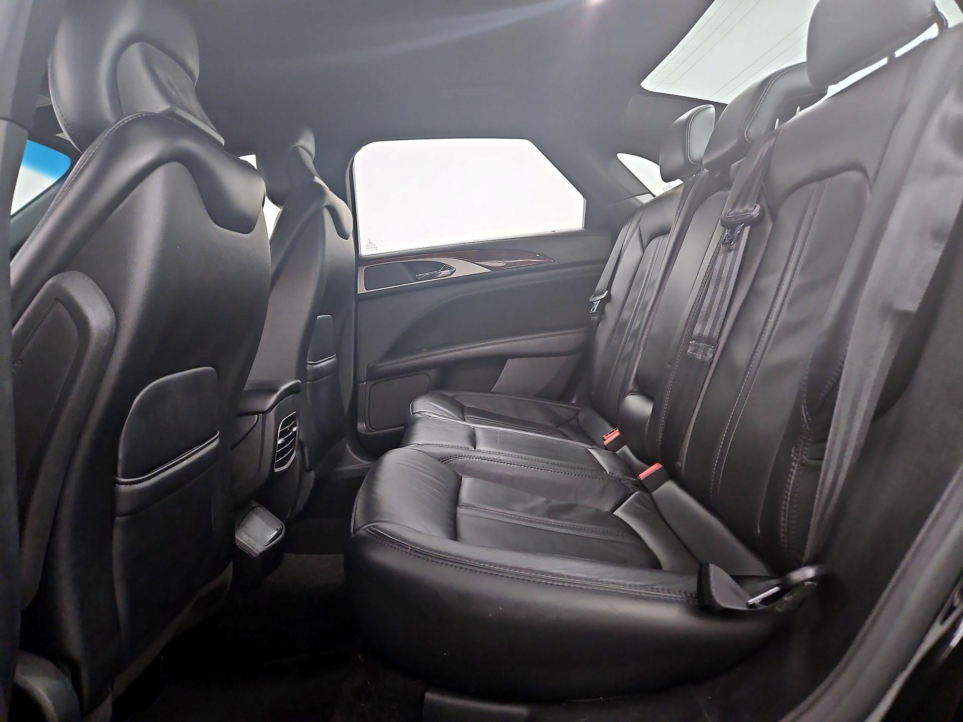 Thumbnail: 2017 Lincoln MKZ - 19