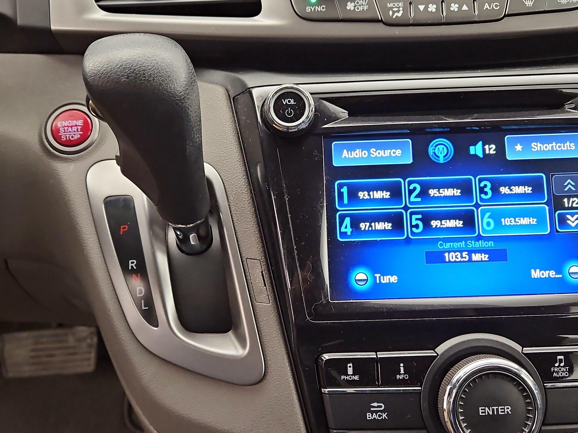 Thumbnail: 2016 Honda Odyssey - 17