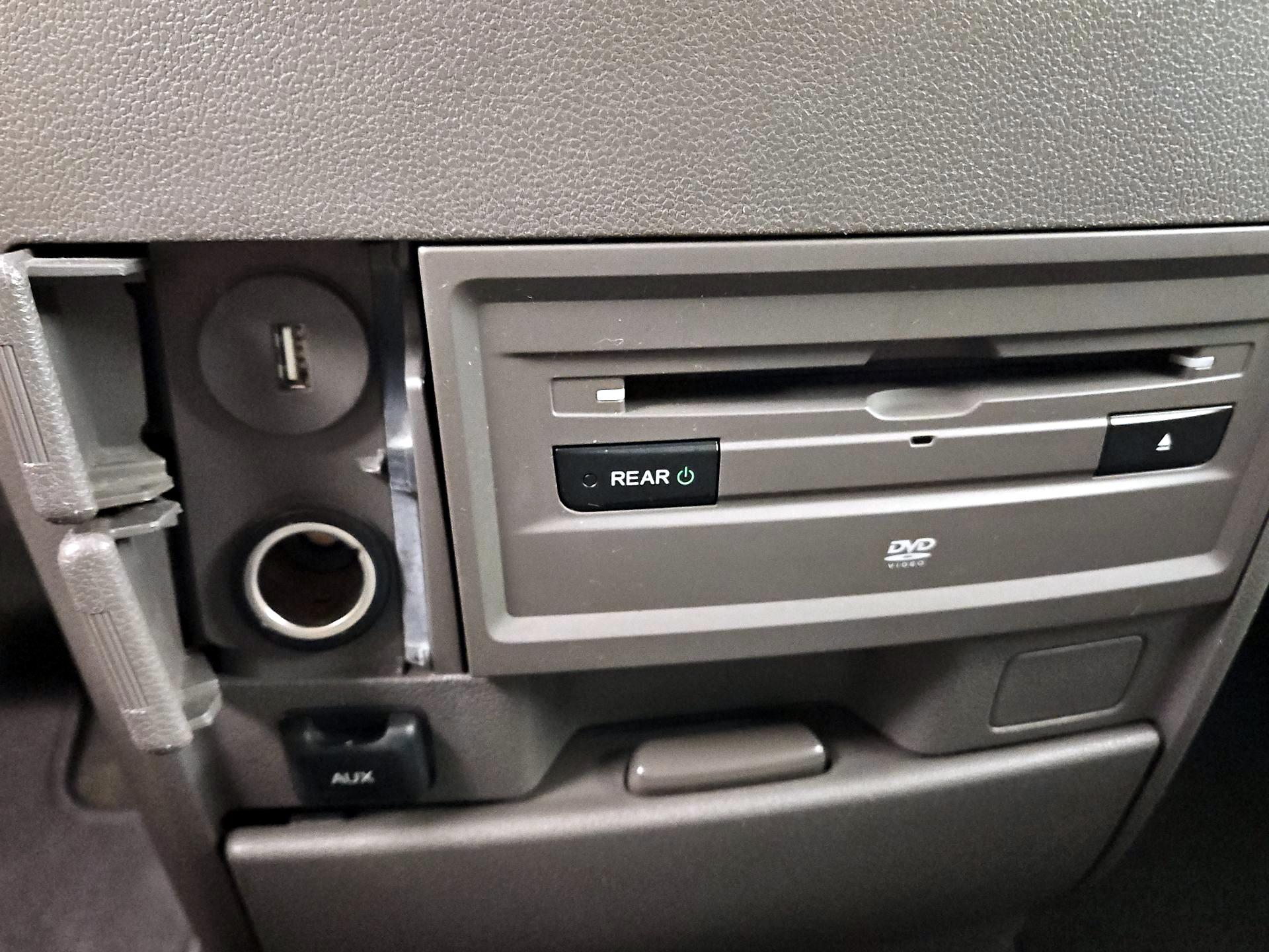 Thumbnail: 2016 Honda Odyssey - 18