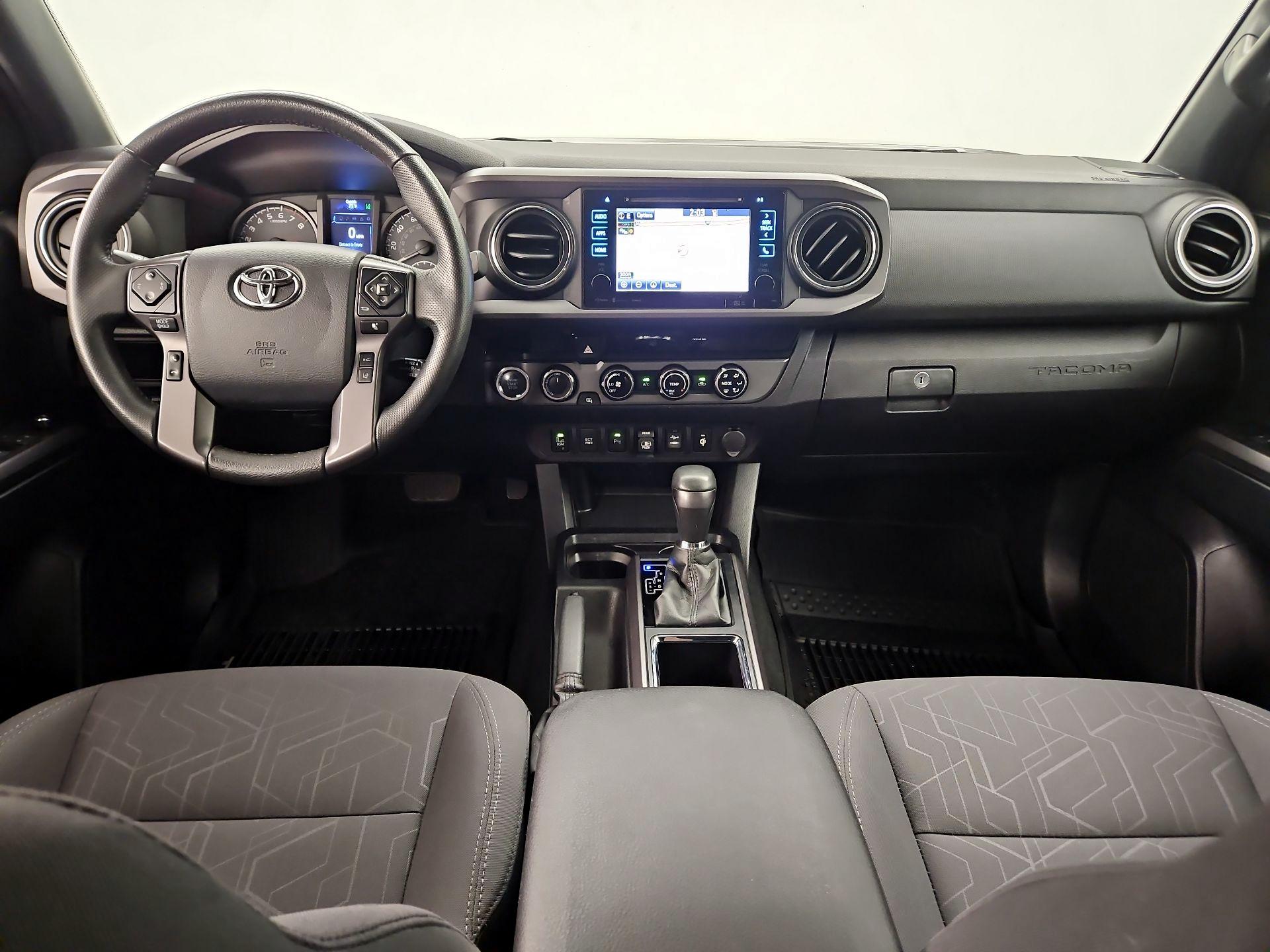 Thumbnail: 2018 Toyota Tacoma - 9