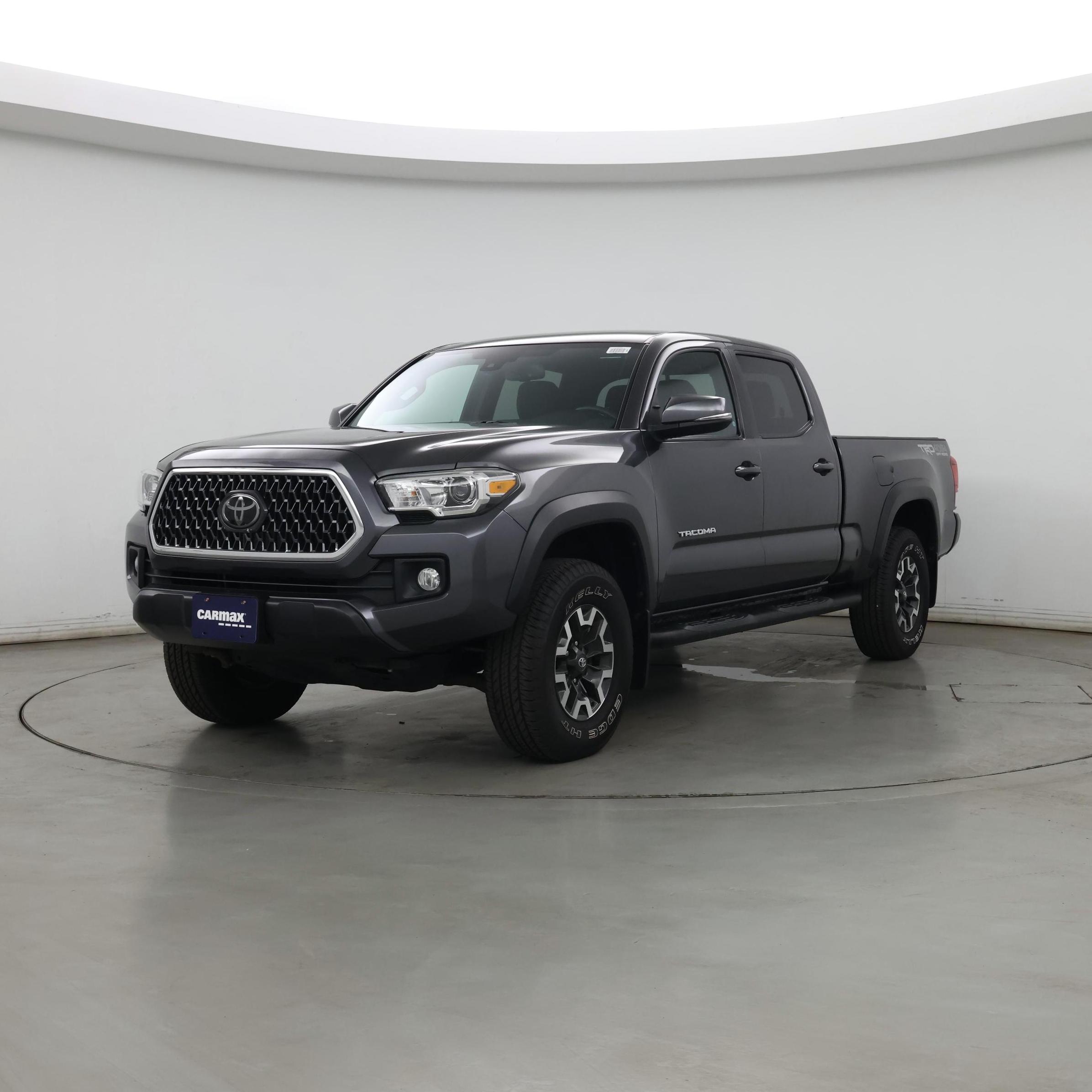 Thumbnail: 2018 Toyota Tacoma - 4
