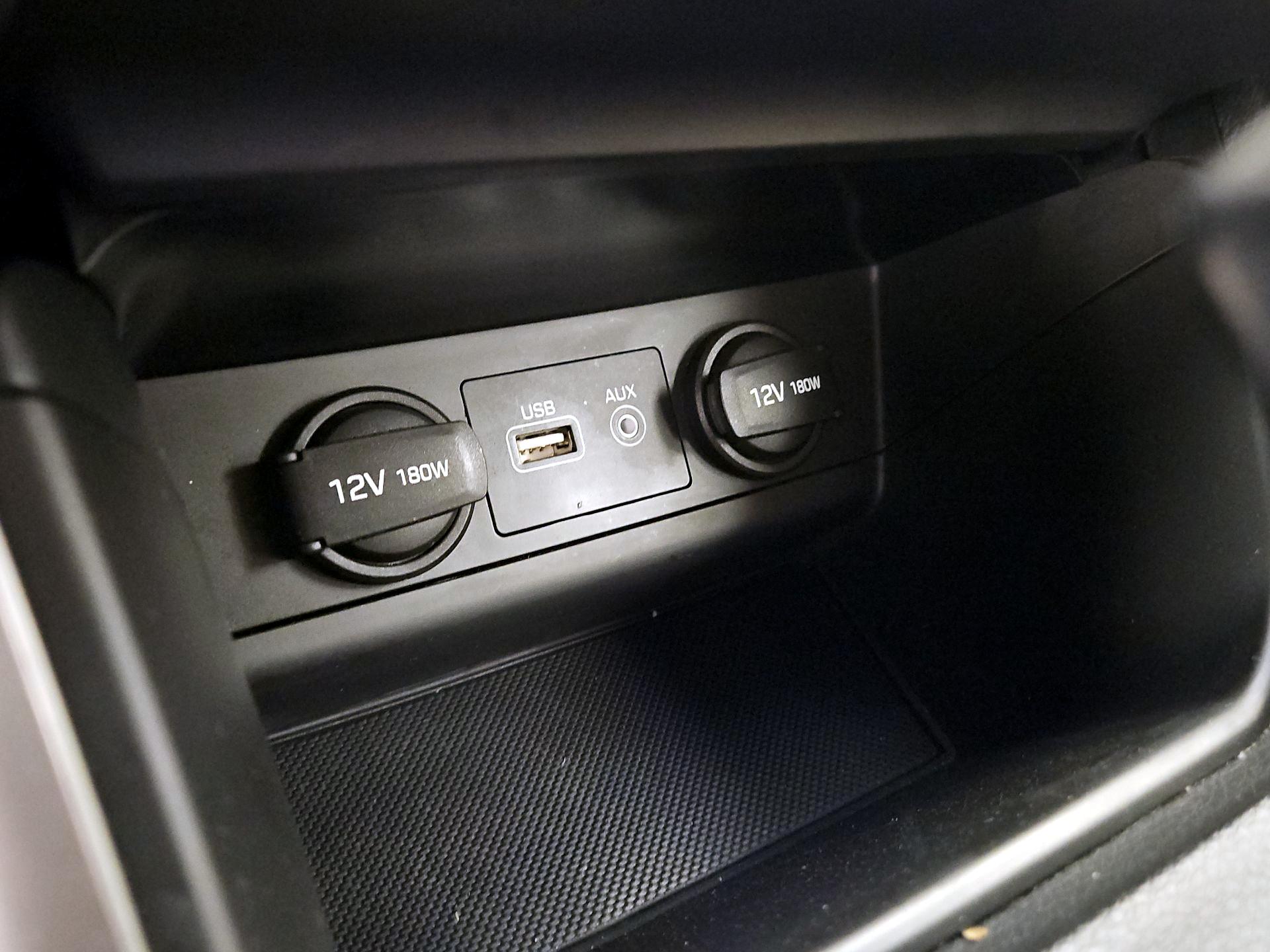 Thumbnail: 2016 Hyundai Sonata - 18