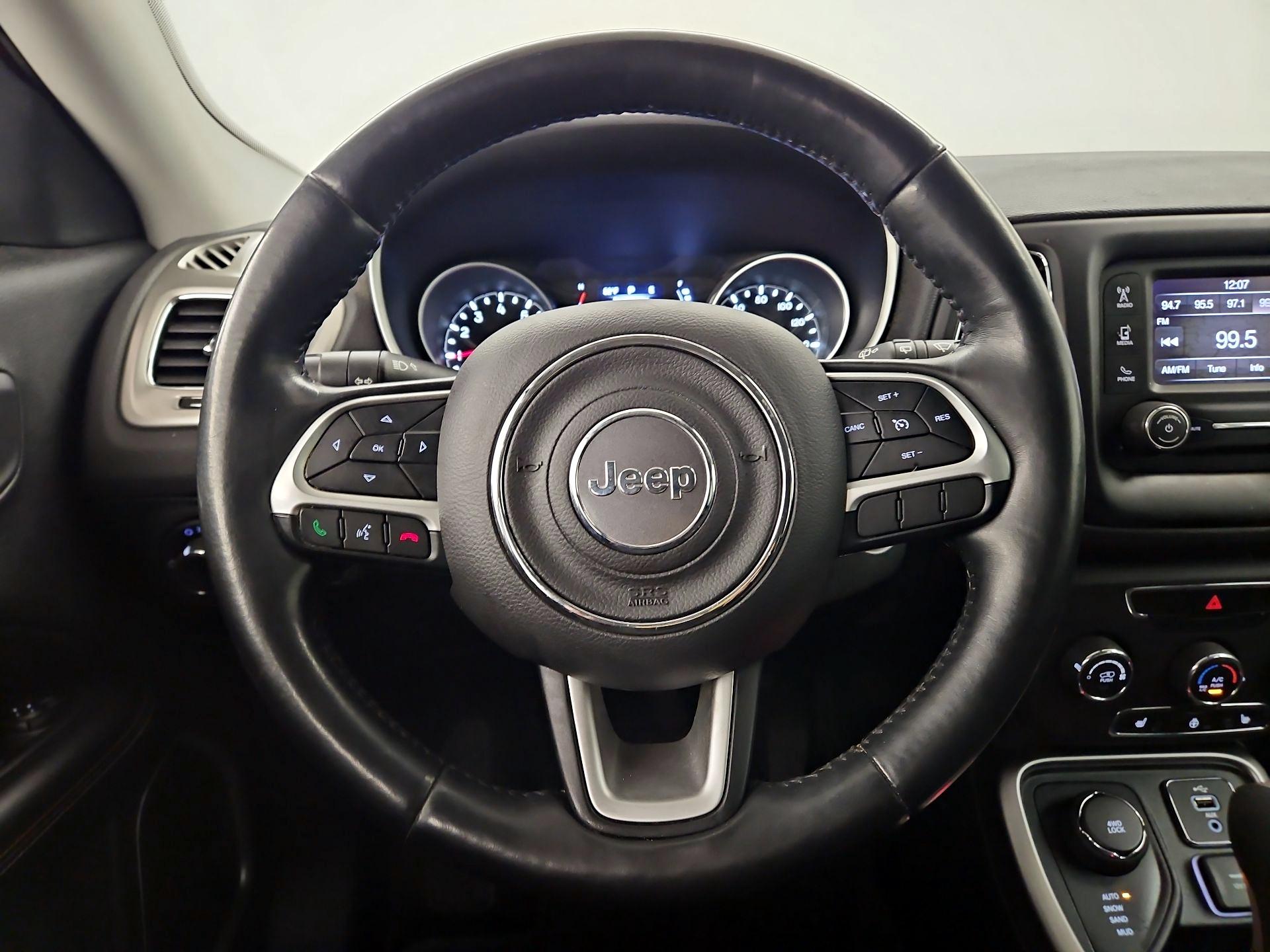 Thumbnail: 2018 Jeep Compass - 10