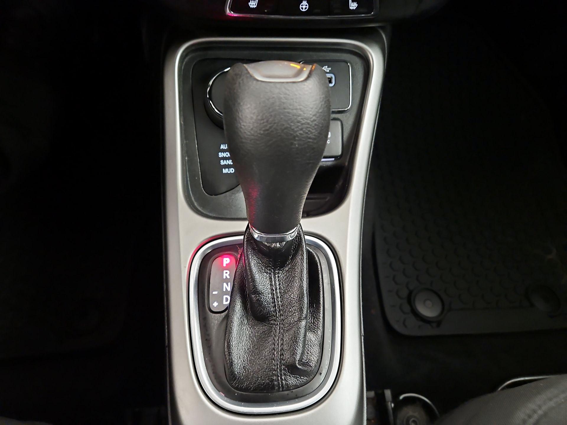 Thumbnail: 2018 Jeep Compass - 17